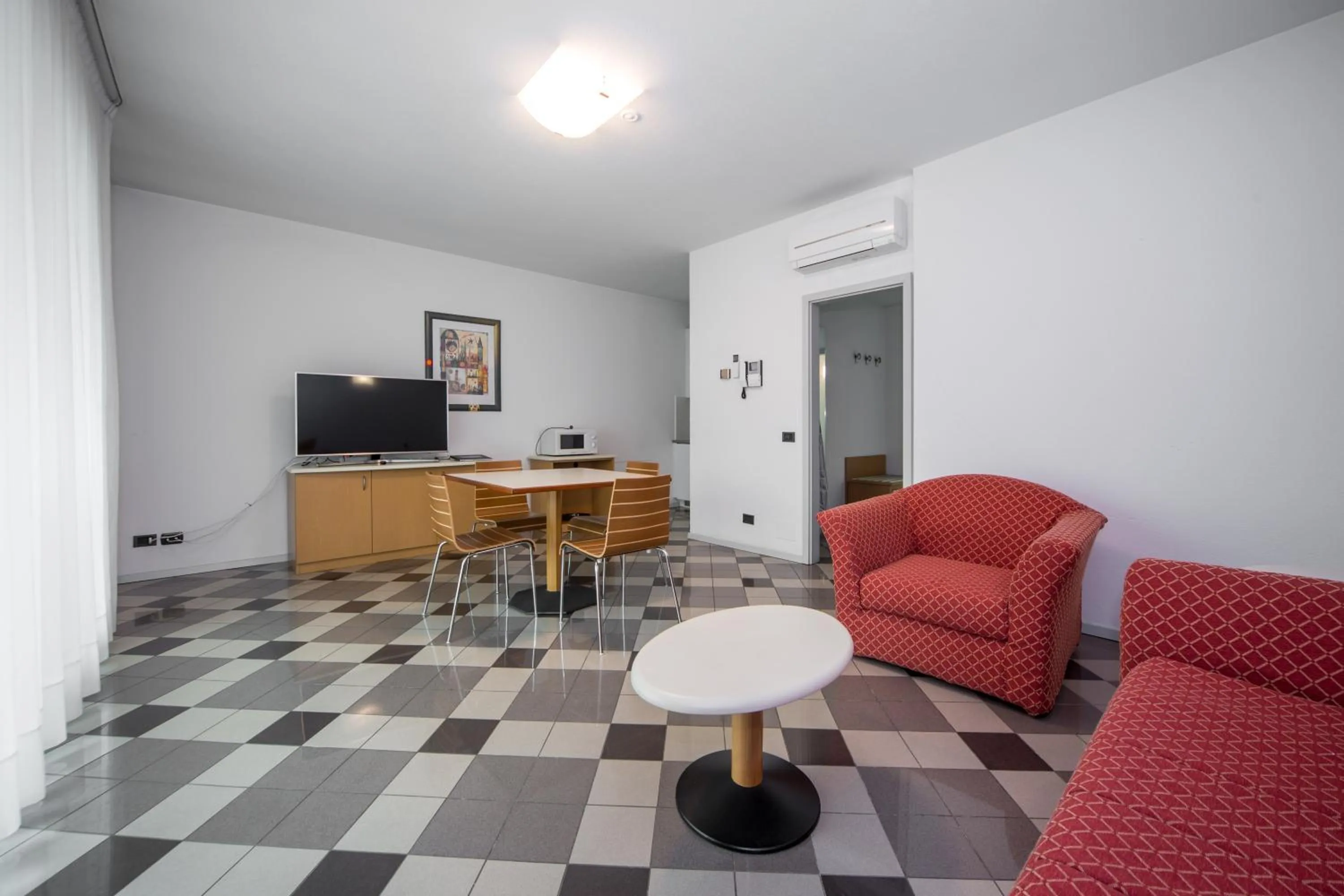 One-Bedroom Apartment (4 Adults) in Piazzi House