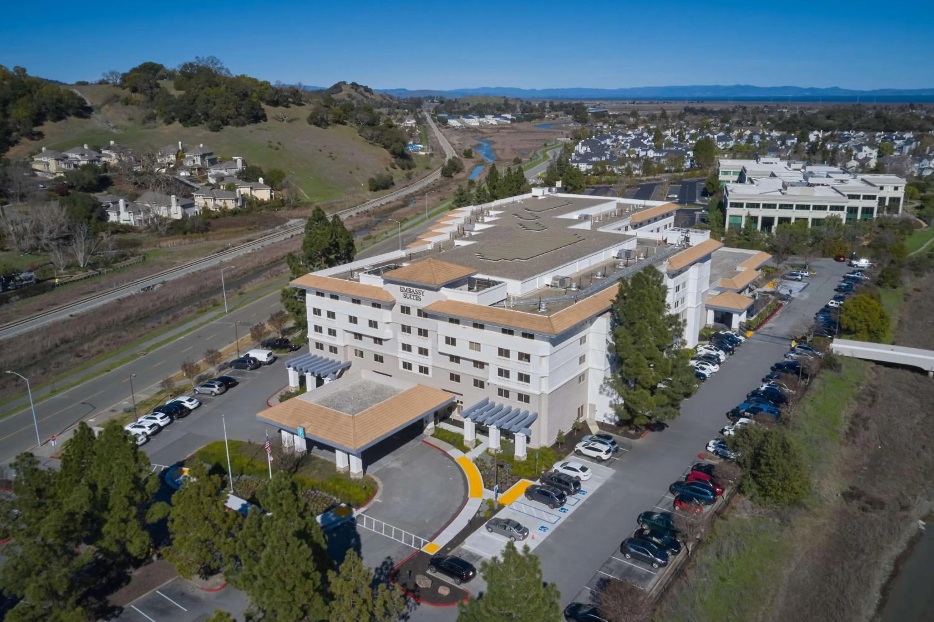Property building in Embassy Suites by Hilton San Rafael Marin County