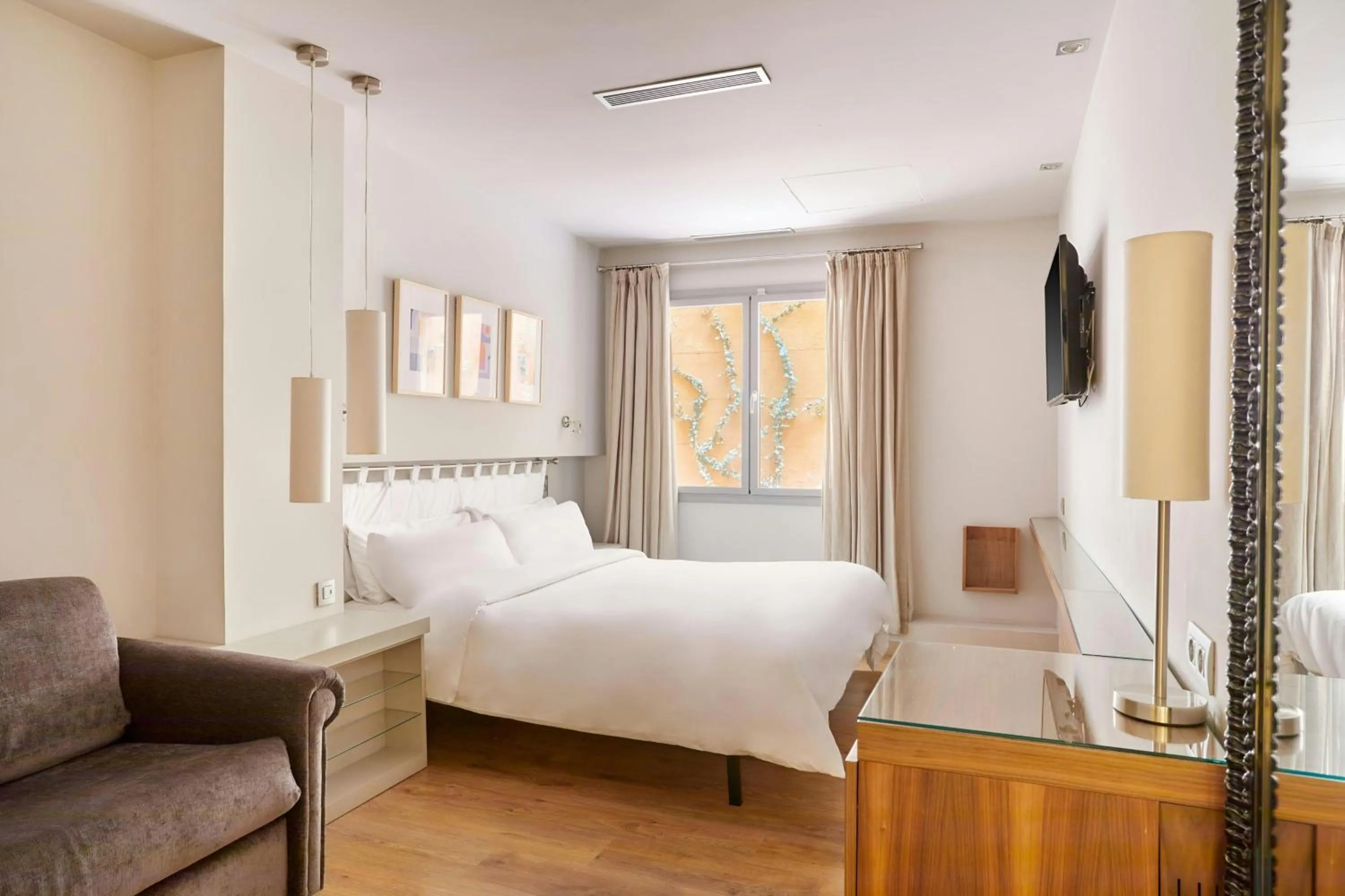 Bedroom, Bed in Hotel Vasanta