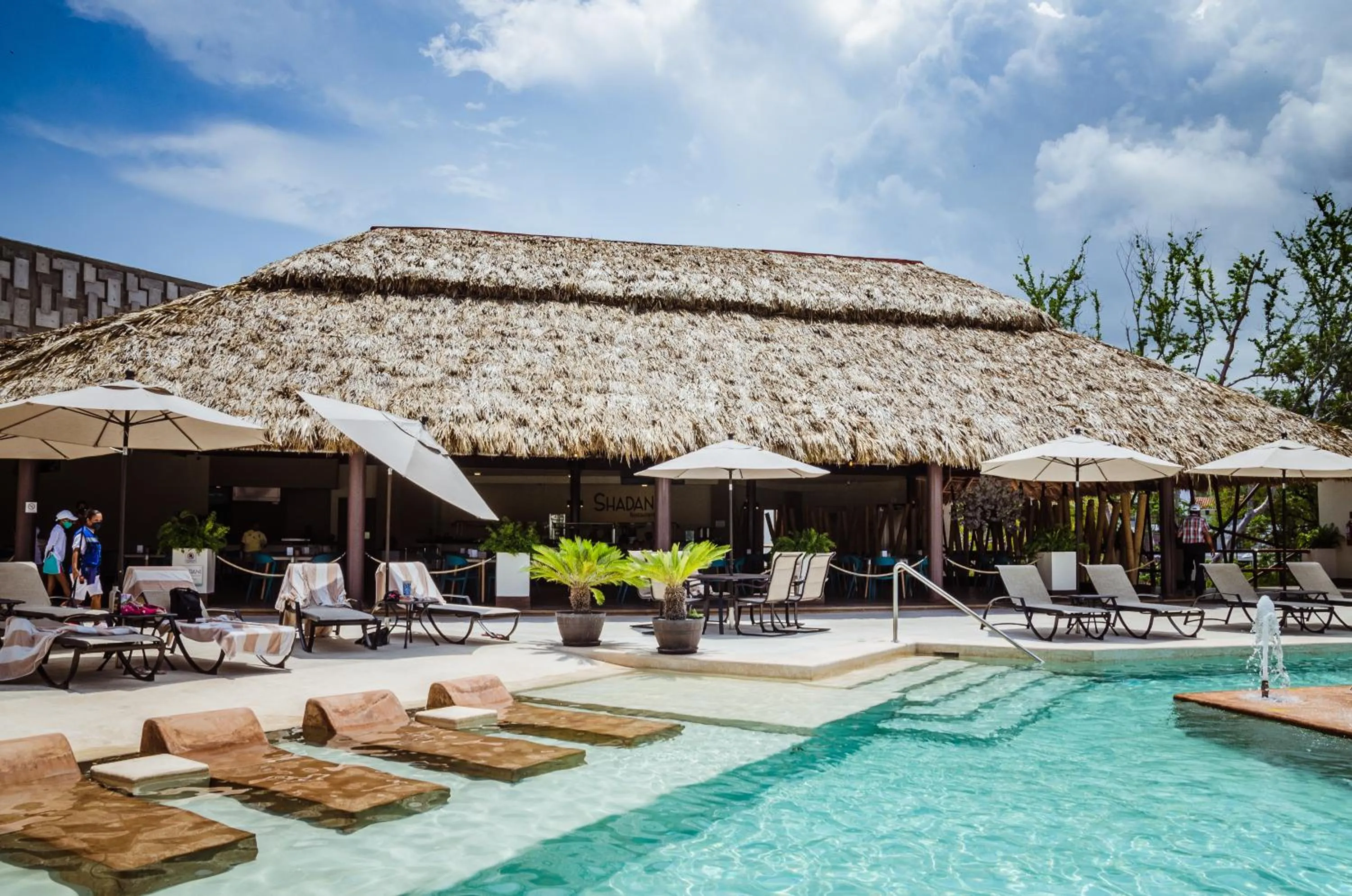 Restaurant/places to eat in Binniguenda Huatulco & Beach Club