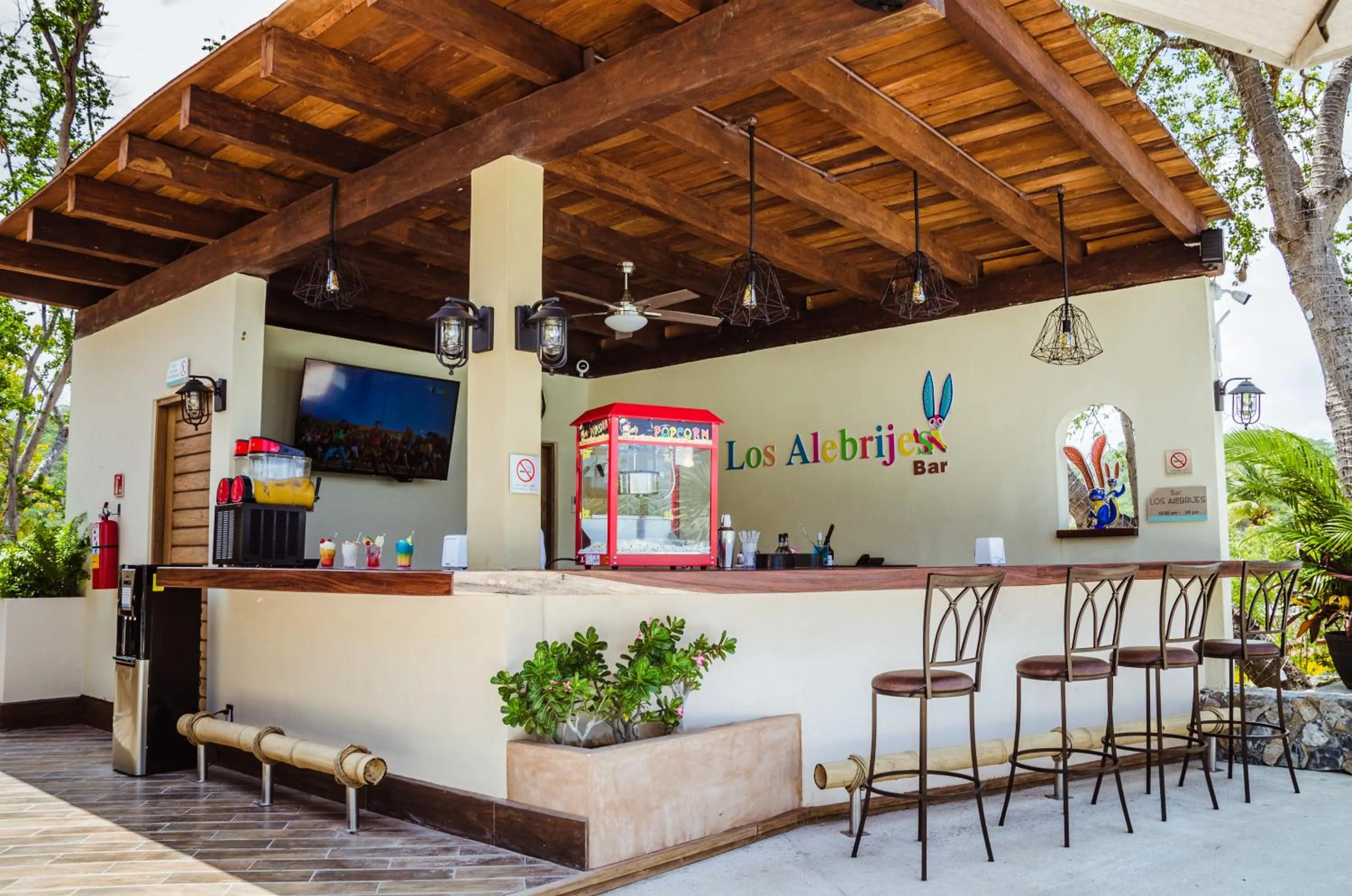 Lounge or bar in Binniguenda Huatulco & Beach Club