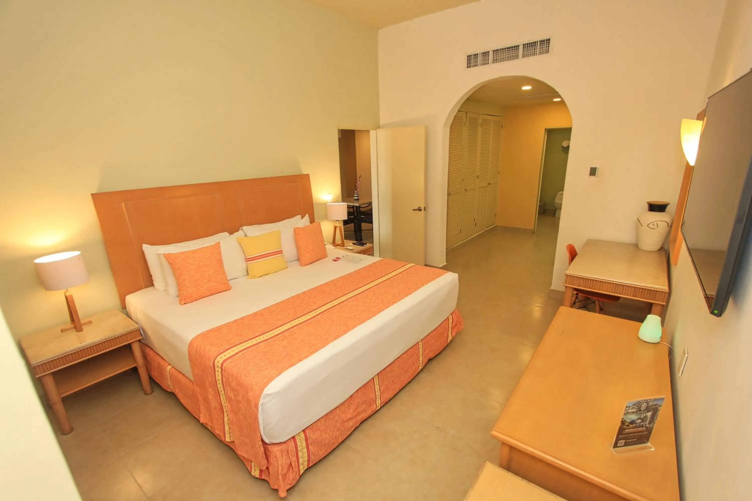 Bed in Binniguenda Huatulco & Beach Club