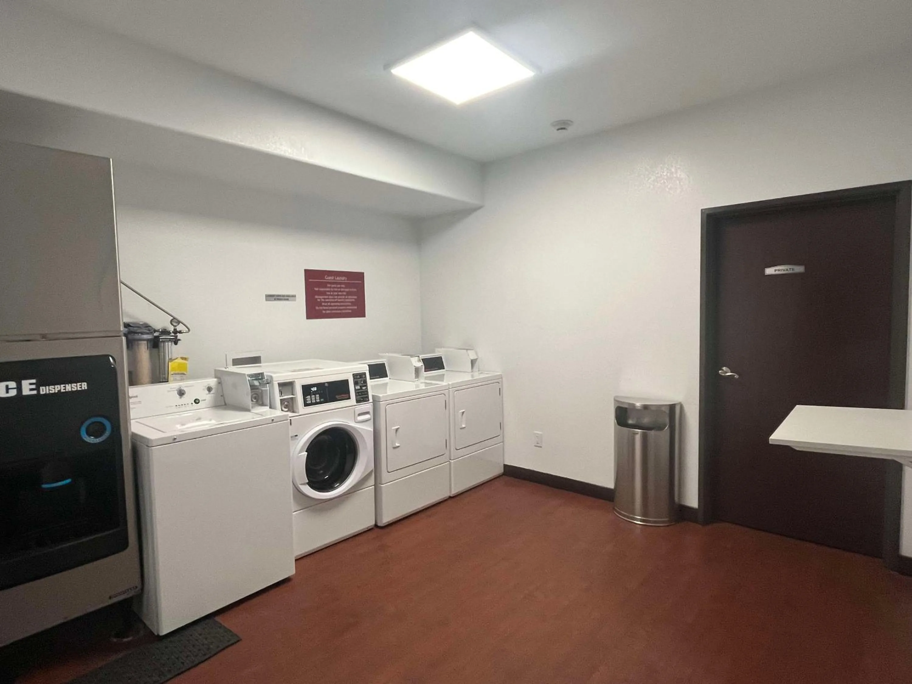 laundry in Best Western Plus Main Street Inn