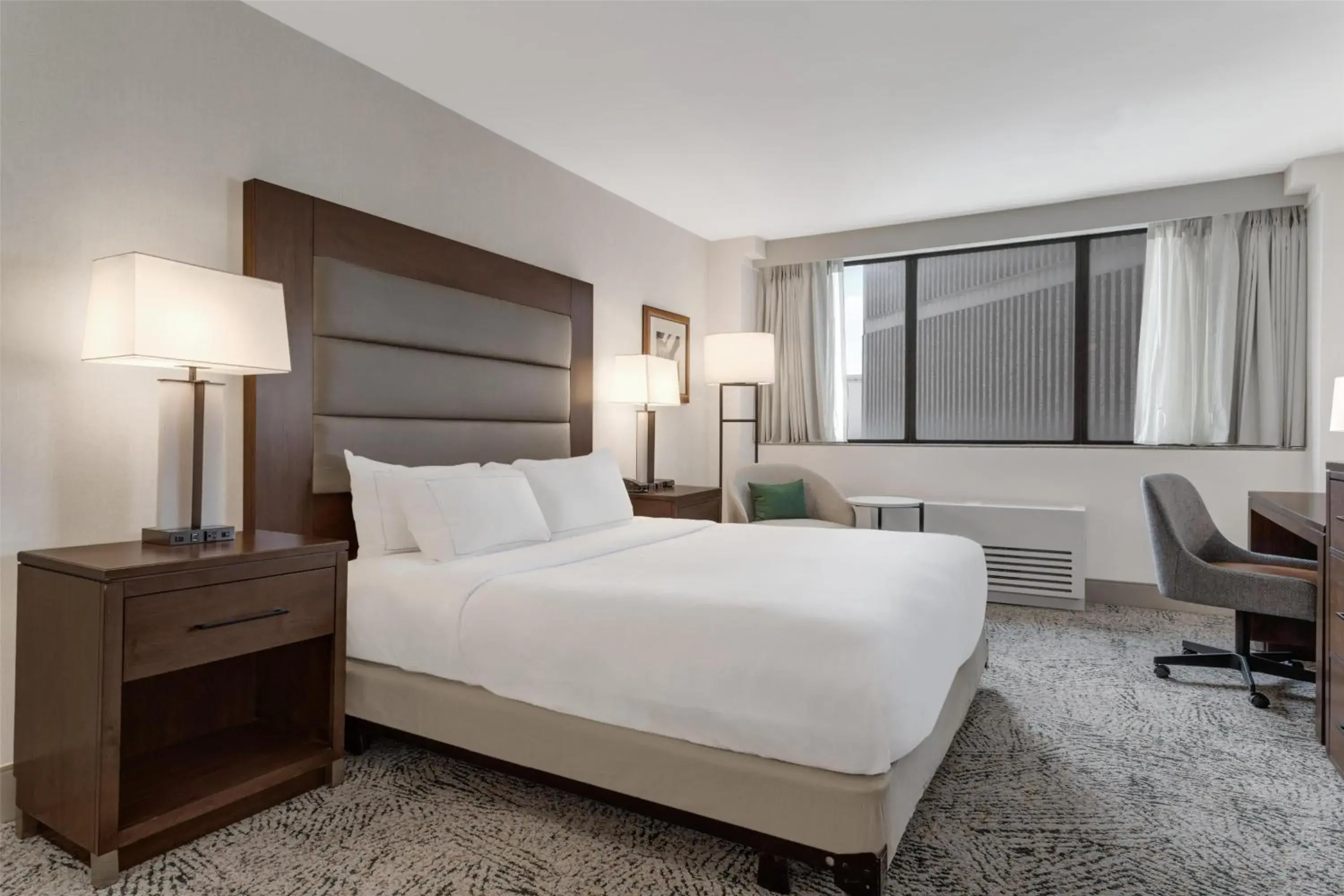 King Room - Hearing Access in Hilton Arlington National Landing King Room - Hearing Access in Hilton Arlington National Landing