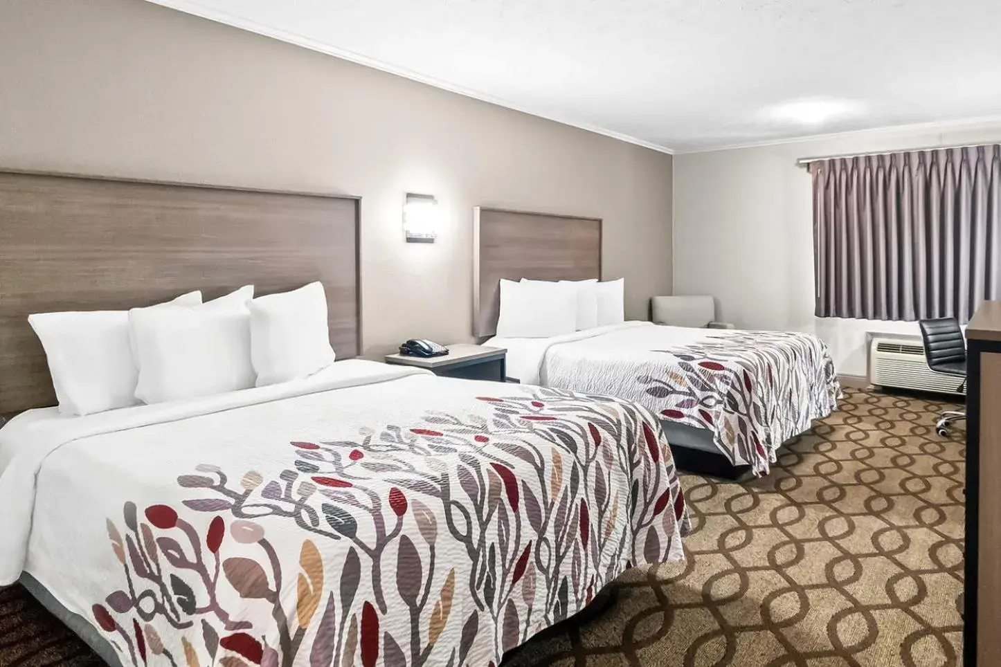 Deluxe Room with Two Queen Beds Disability Access Non-Smoking in Red Roof Inn & Suites Lexington - Hamburg Deluxe Room with Two Queen Beds Disability Access Non-Smoking in Red Roof Inn & Suites Lexington - Hamburg