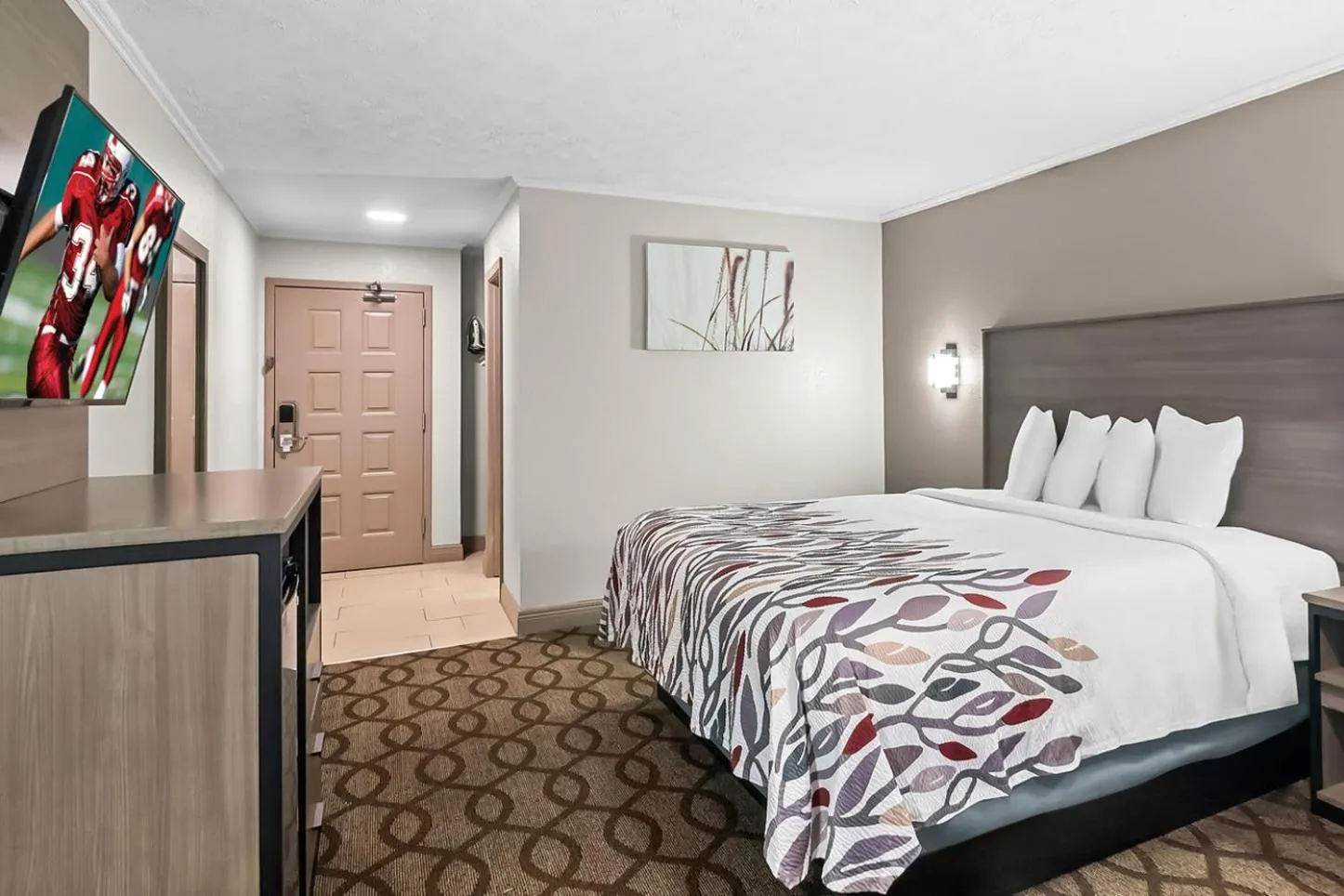 Property building, Bed in Red Roof Inn & Suites Lexington - Hamburg