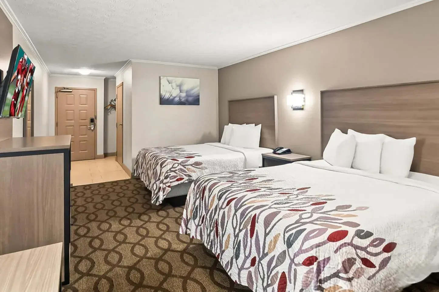 Deluxe Room with Two Queen Beds Non-Smoking in Red Roof Inn & Suites Lexington - Hamburg Deluxe Room with Two Queen Beds Non-Smoking in Red Roof Inn & Suites Lexington - Hamburg