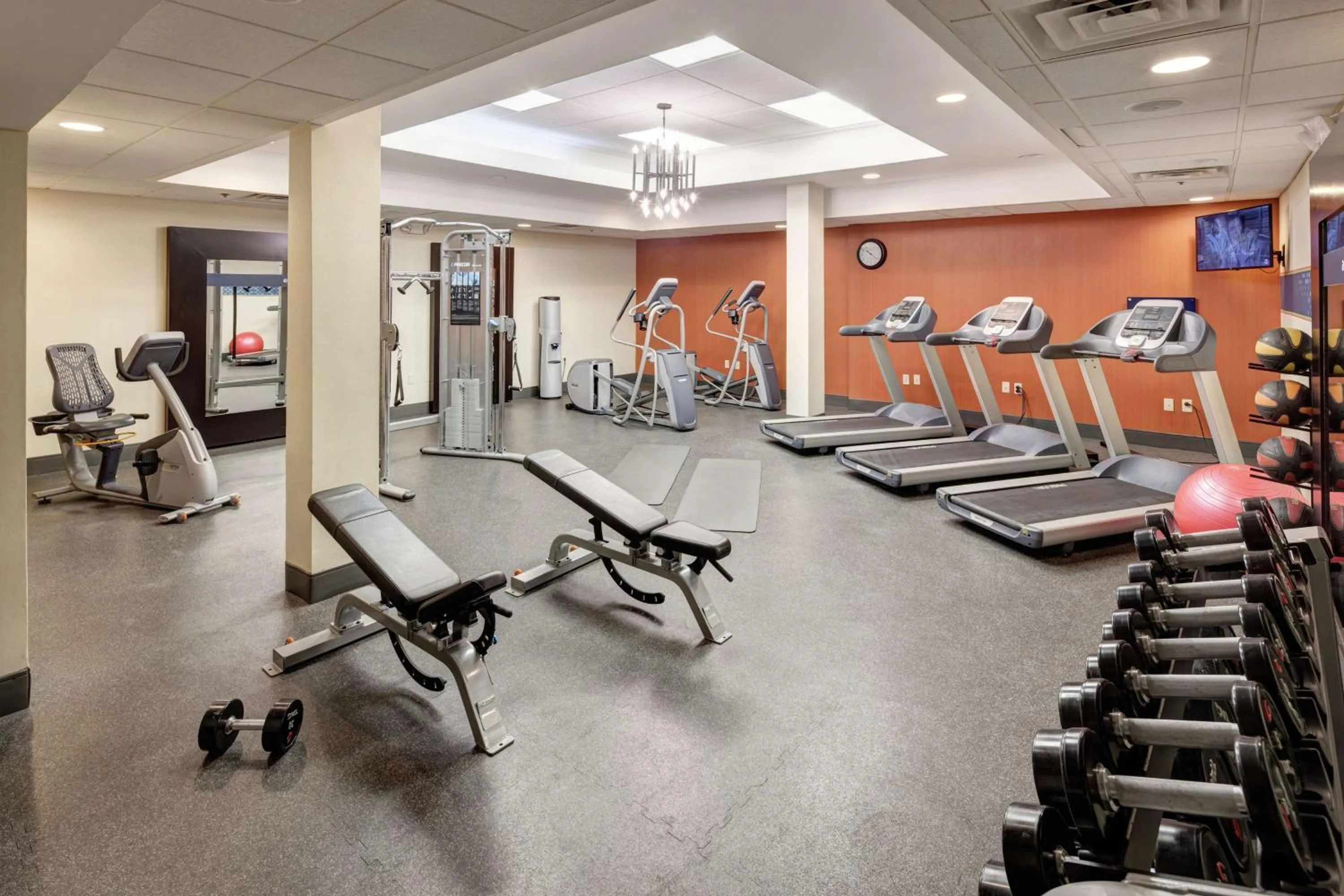 Fitness centre/facilities in Hampton Inn Oceanfront Jacksonville Beach