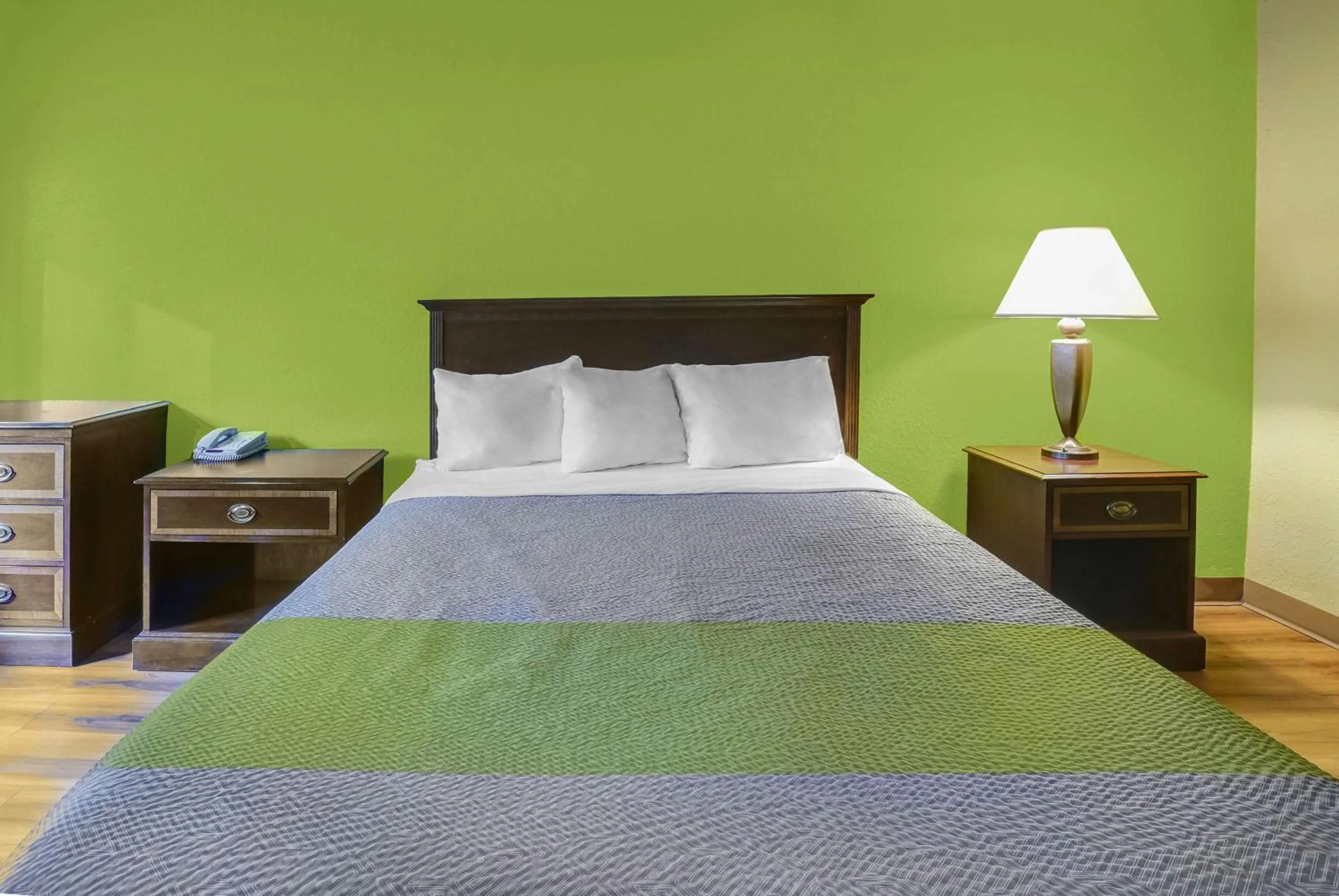 Bedroom, Bed in Motel 6 Morehead, KY