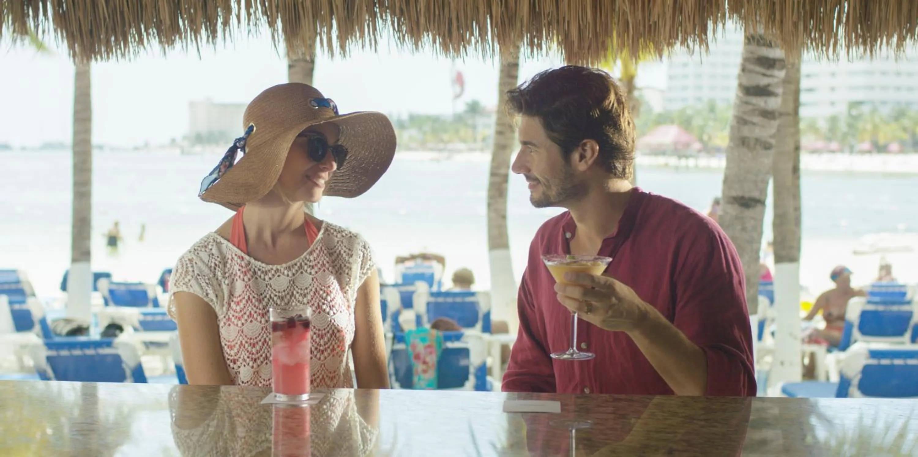 Lounge or bar in Occidental Costa Cancún - All Inclusive