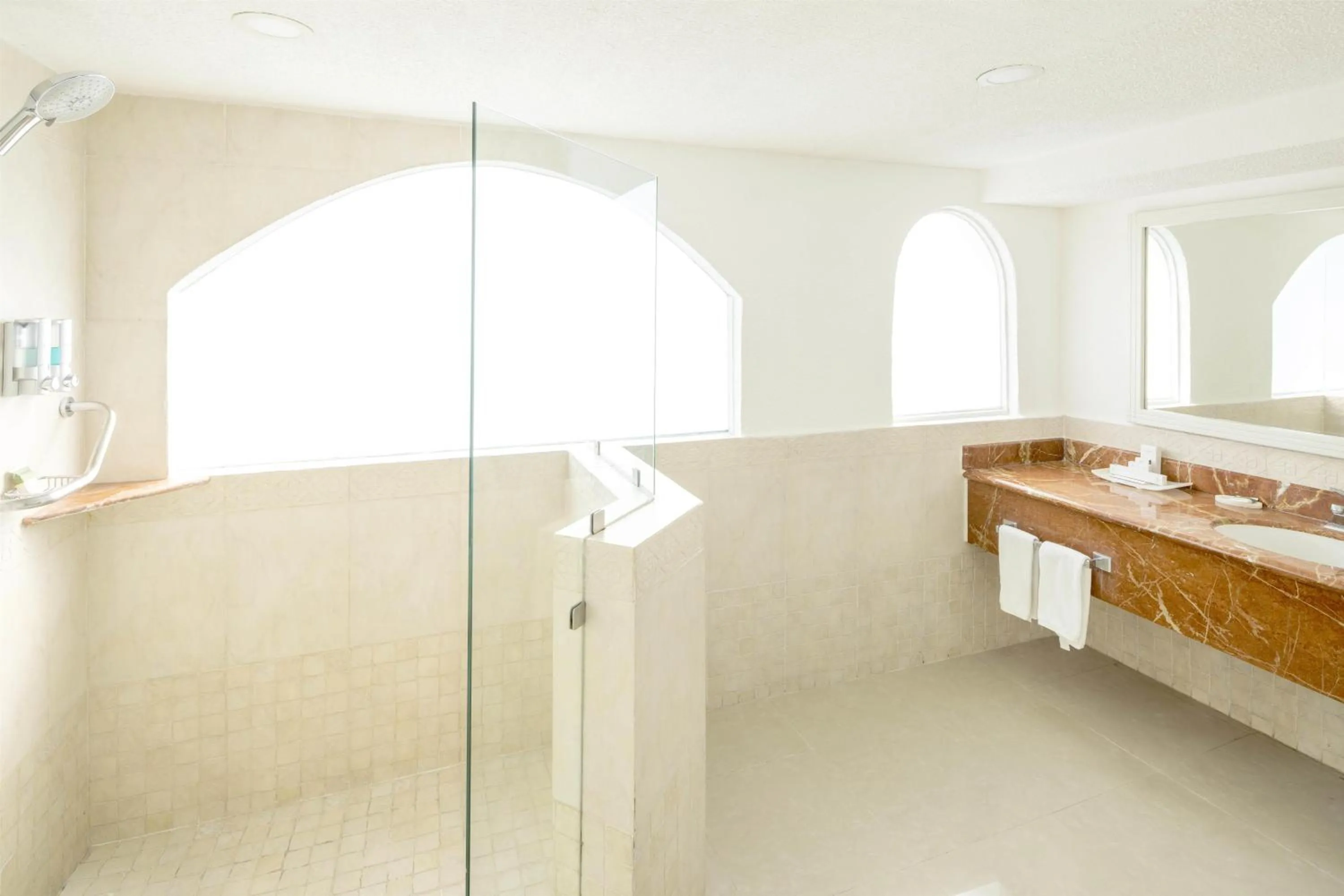 Bathroom in Occidental Costa Cancún - All Inclusive