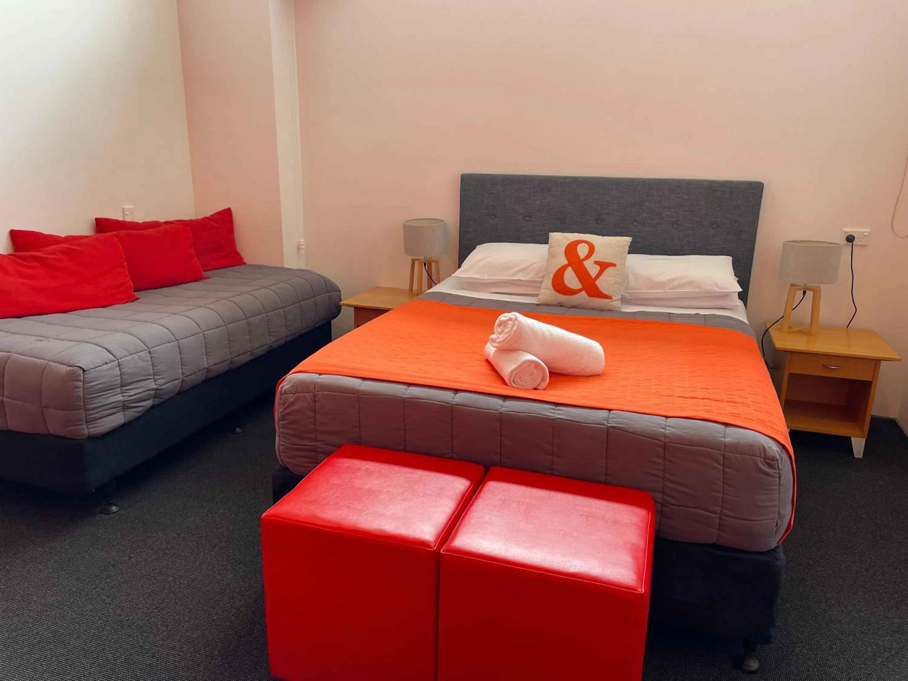 Photo of the whole room, Bed in YHA Nelson - Backpackers