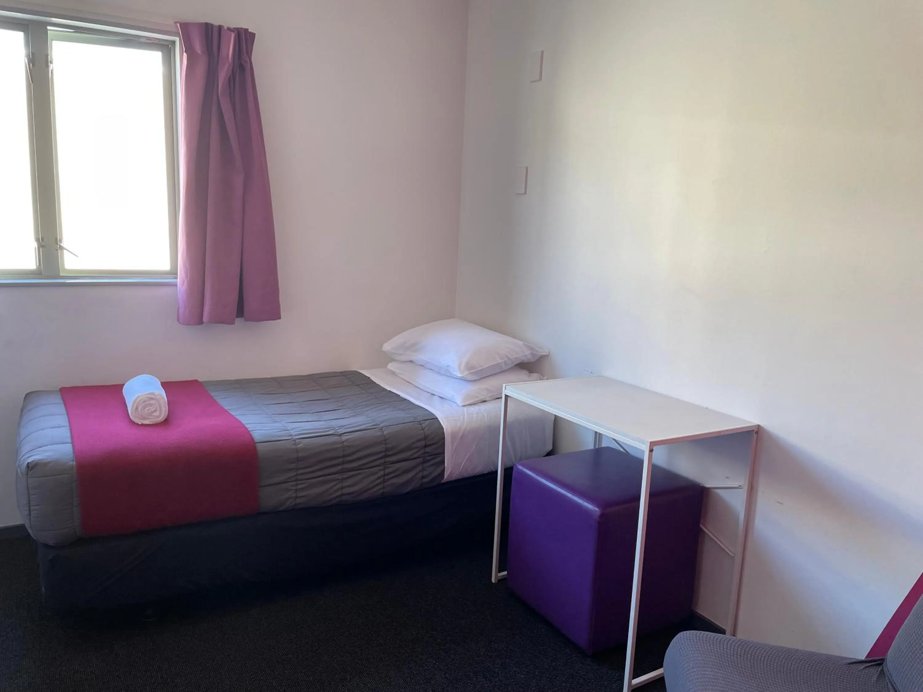 Bed in YHA Nelson - Backpackers