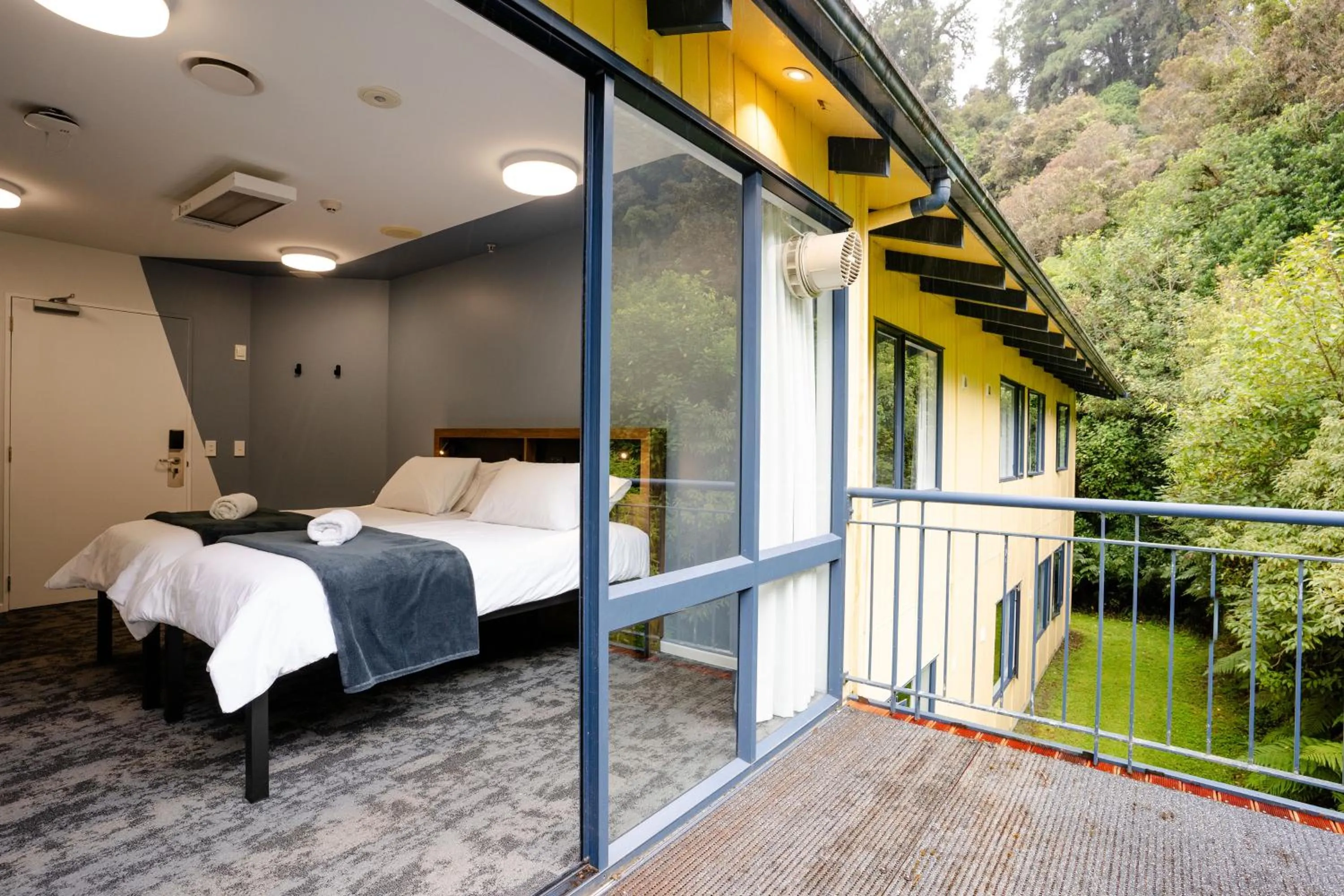 Bed in Haka House Franz Josef