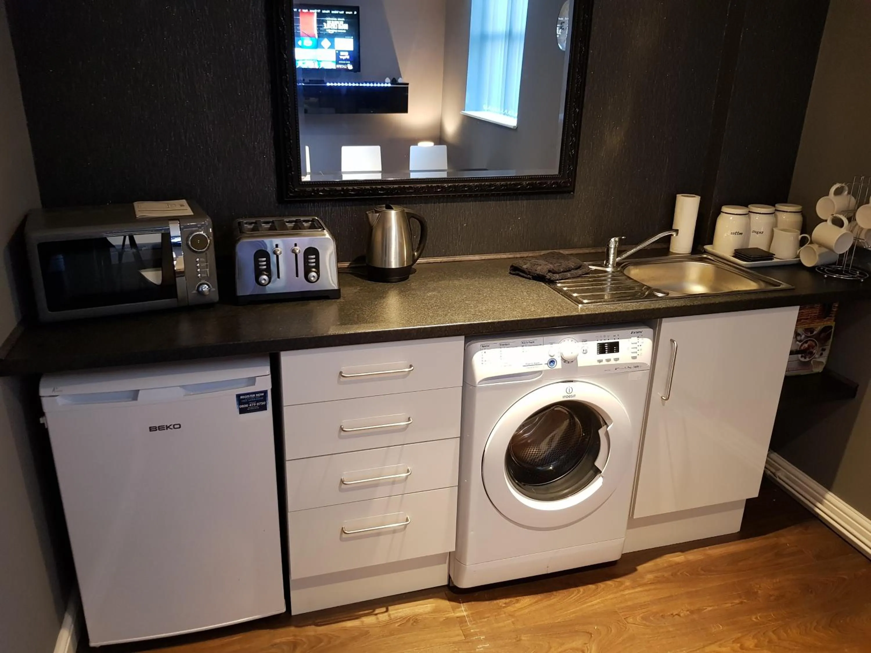 Coffee/tea facilities in Chatterley House