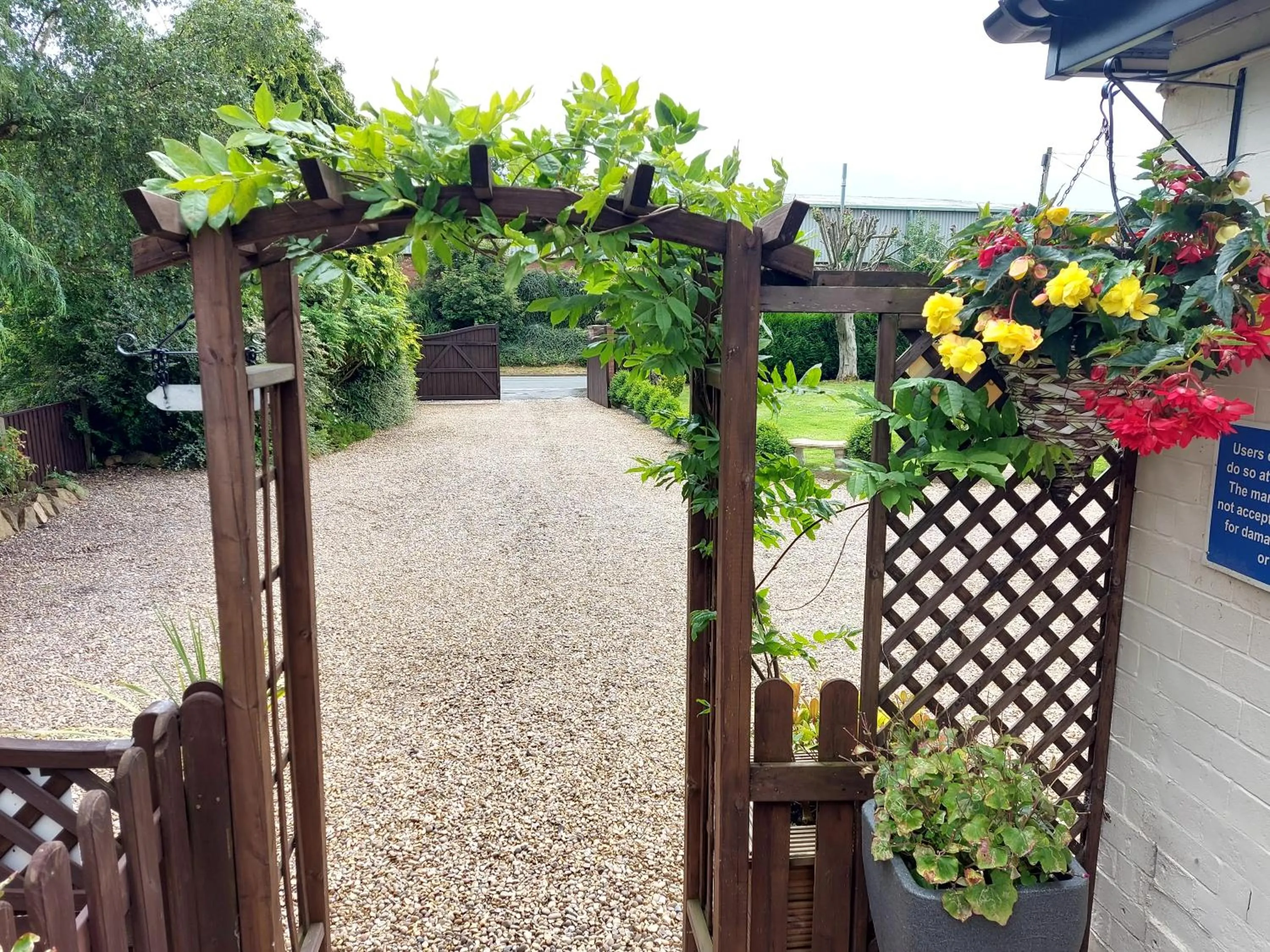 Facade/entrance in Chatterley House