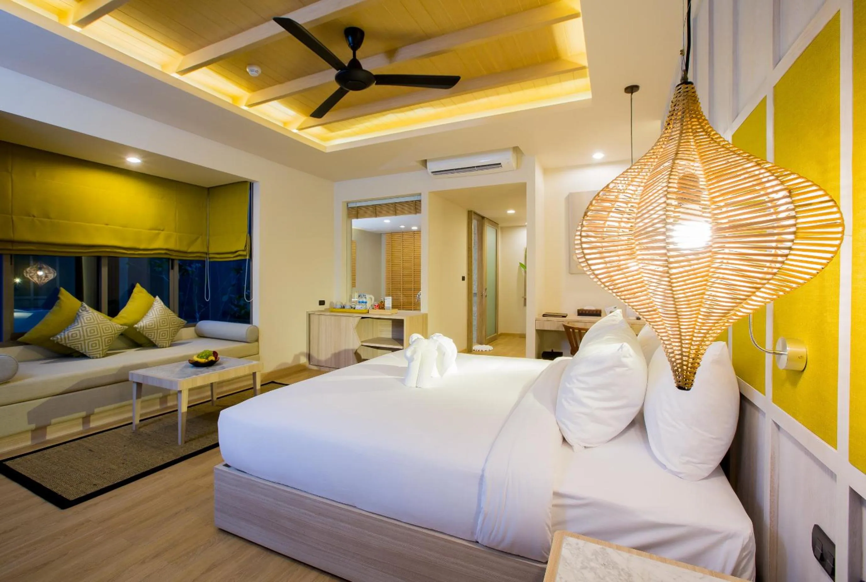 Bedroom, Bed in Mandarava Resort and Spa, Karon Beach