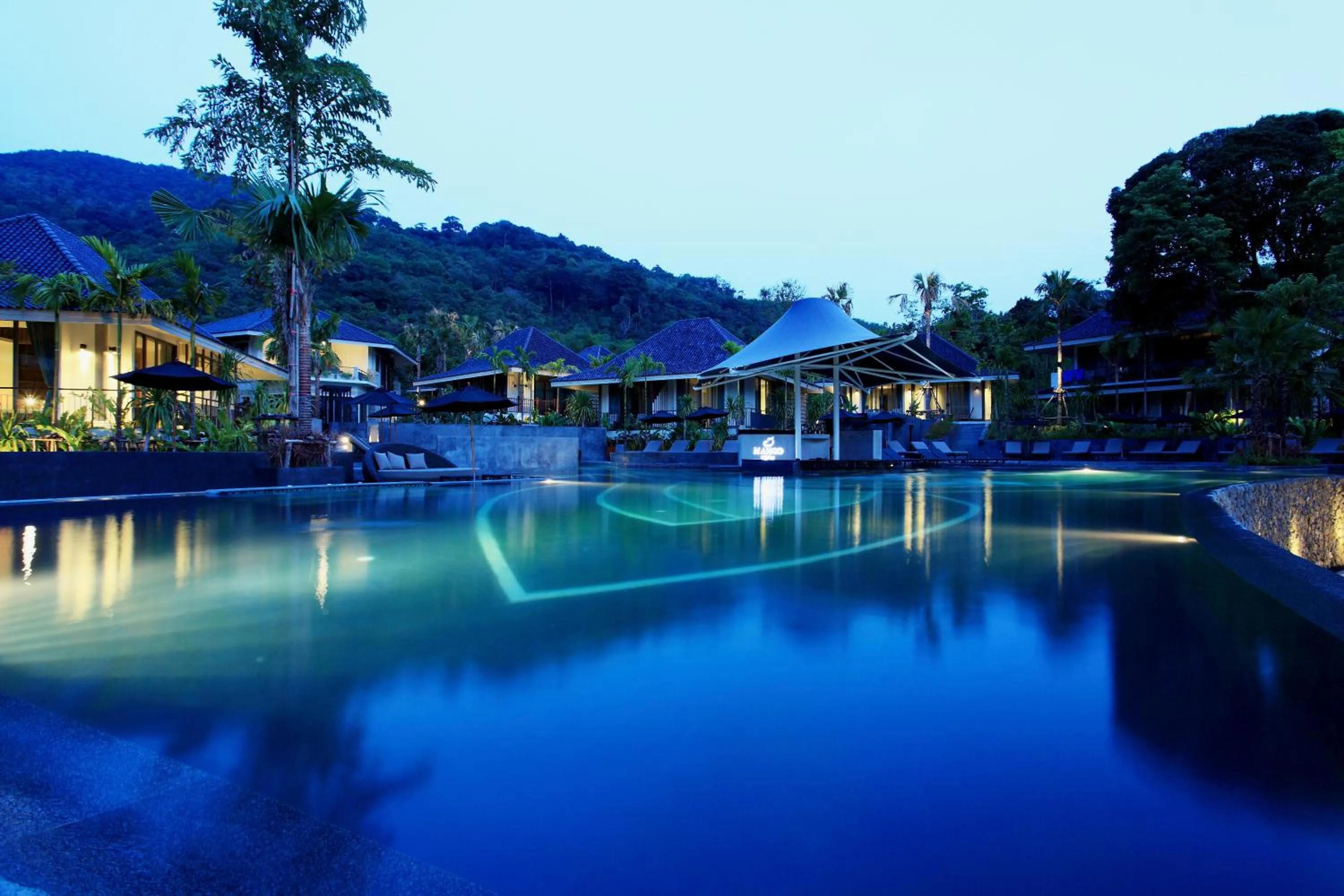 Swimming pool in Mandarava Resort and Spa, Karon Beach