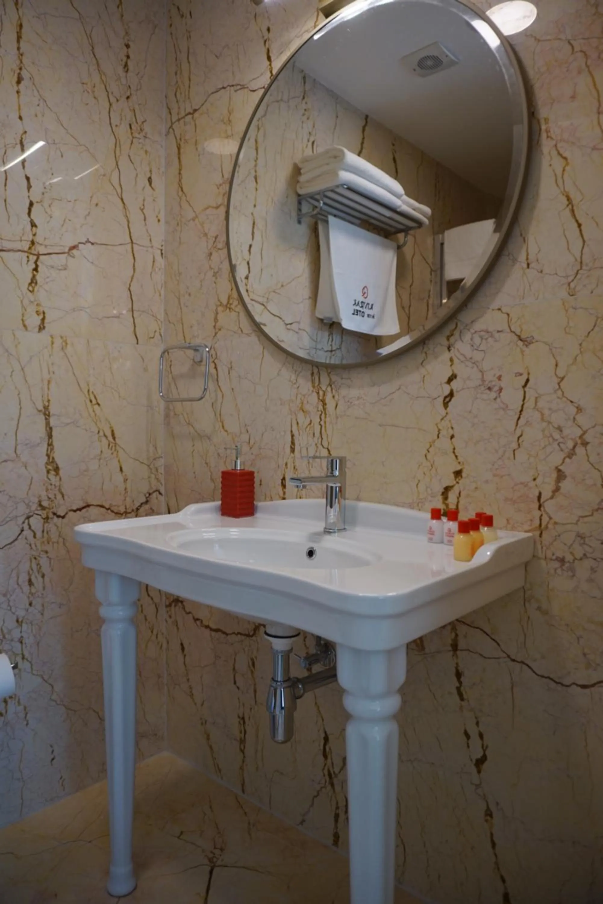 Bathroom in Kıvrakzade Otel