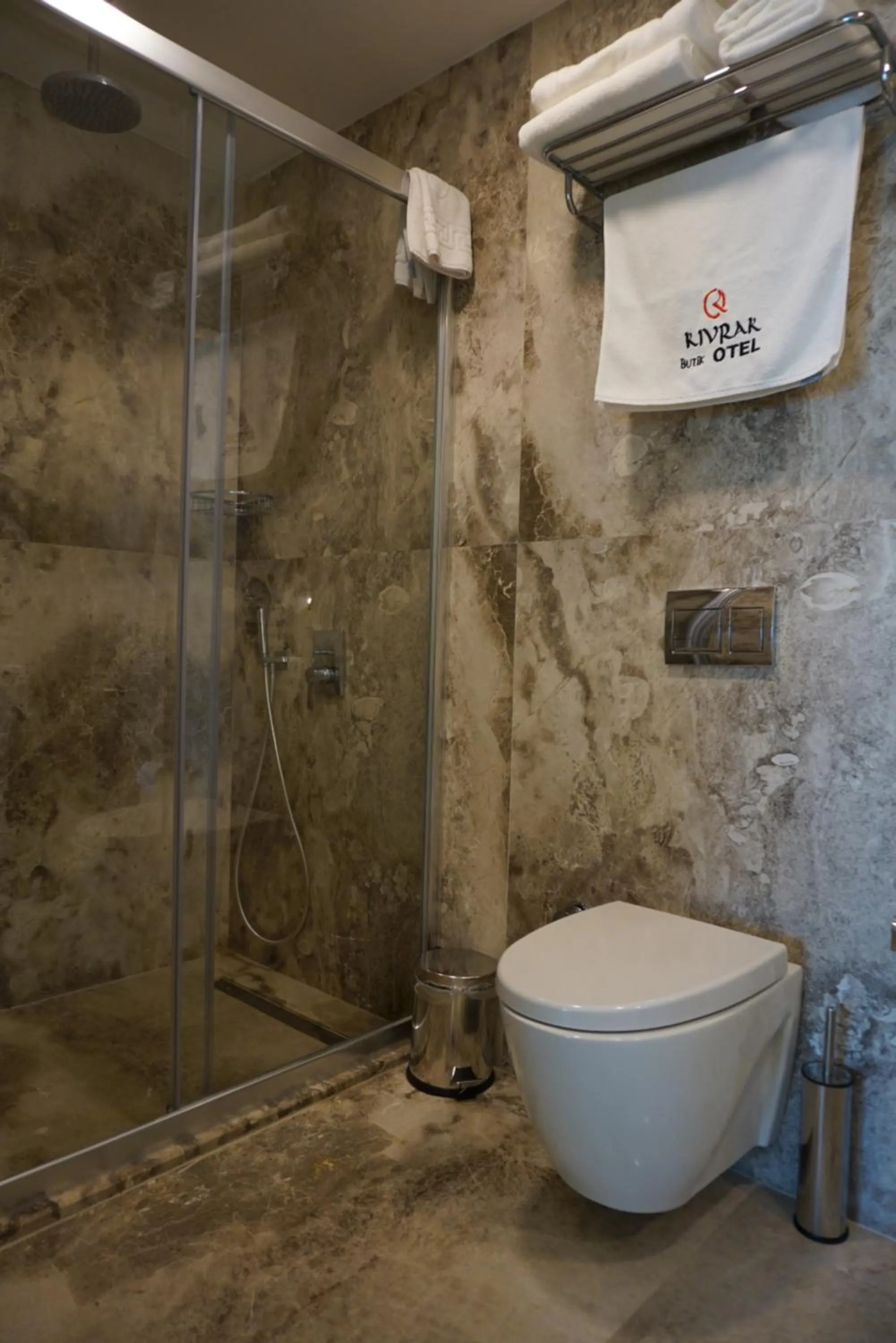 Shower in Kıvrakzade Otel