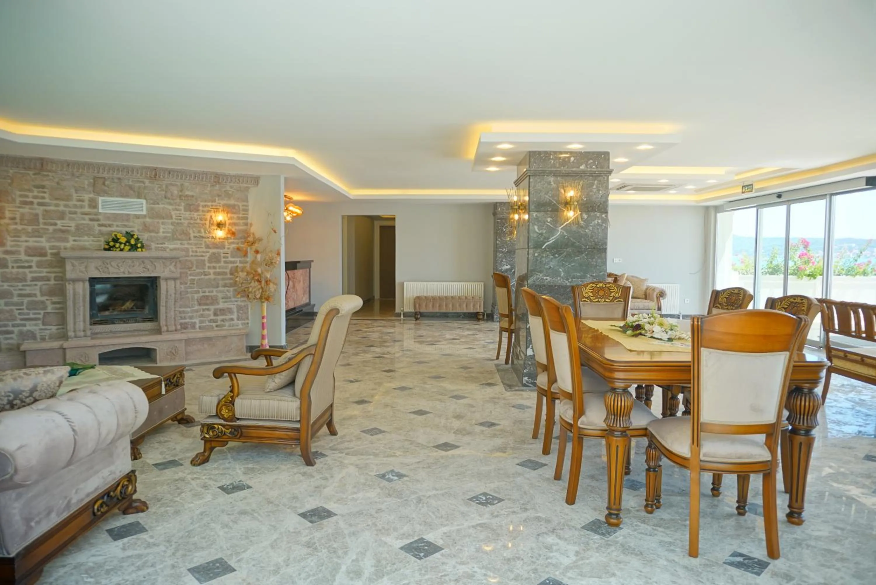 Lobby or reception in Kıvrakzade Otel