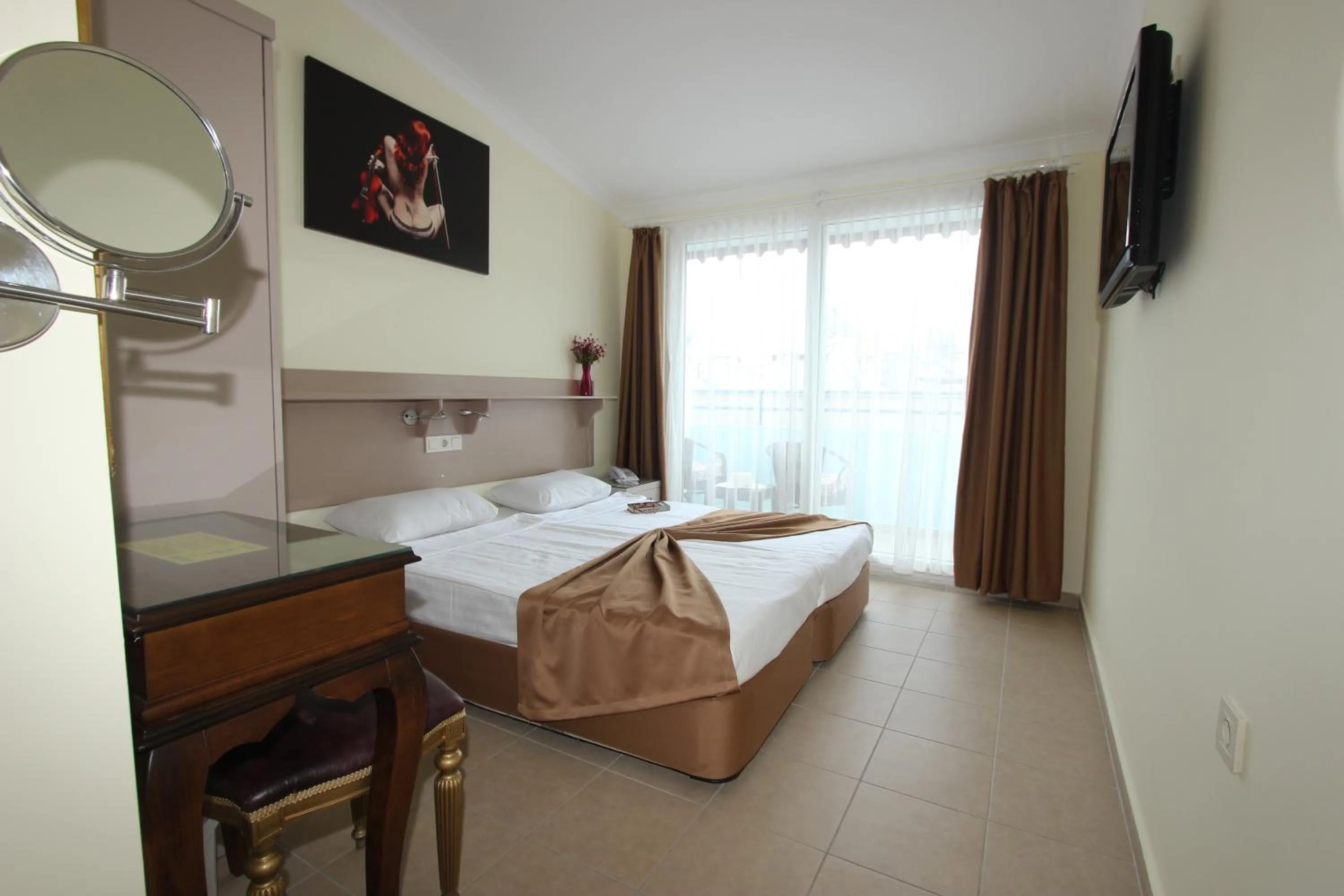 TV and multimedia in Gallion Hotel