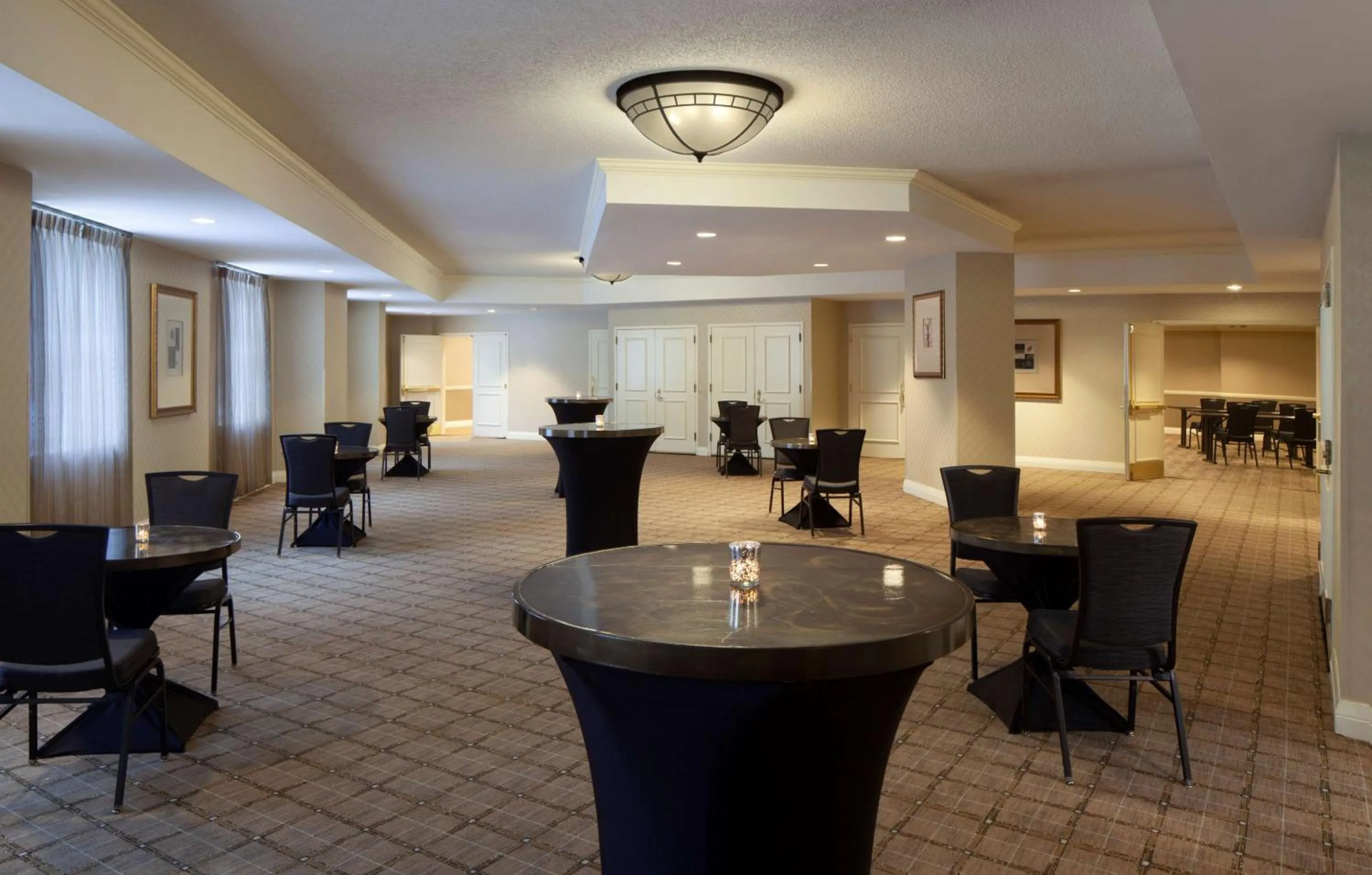 Meeting/conference room in Hilton Alexandria Old Town