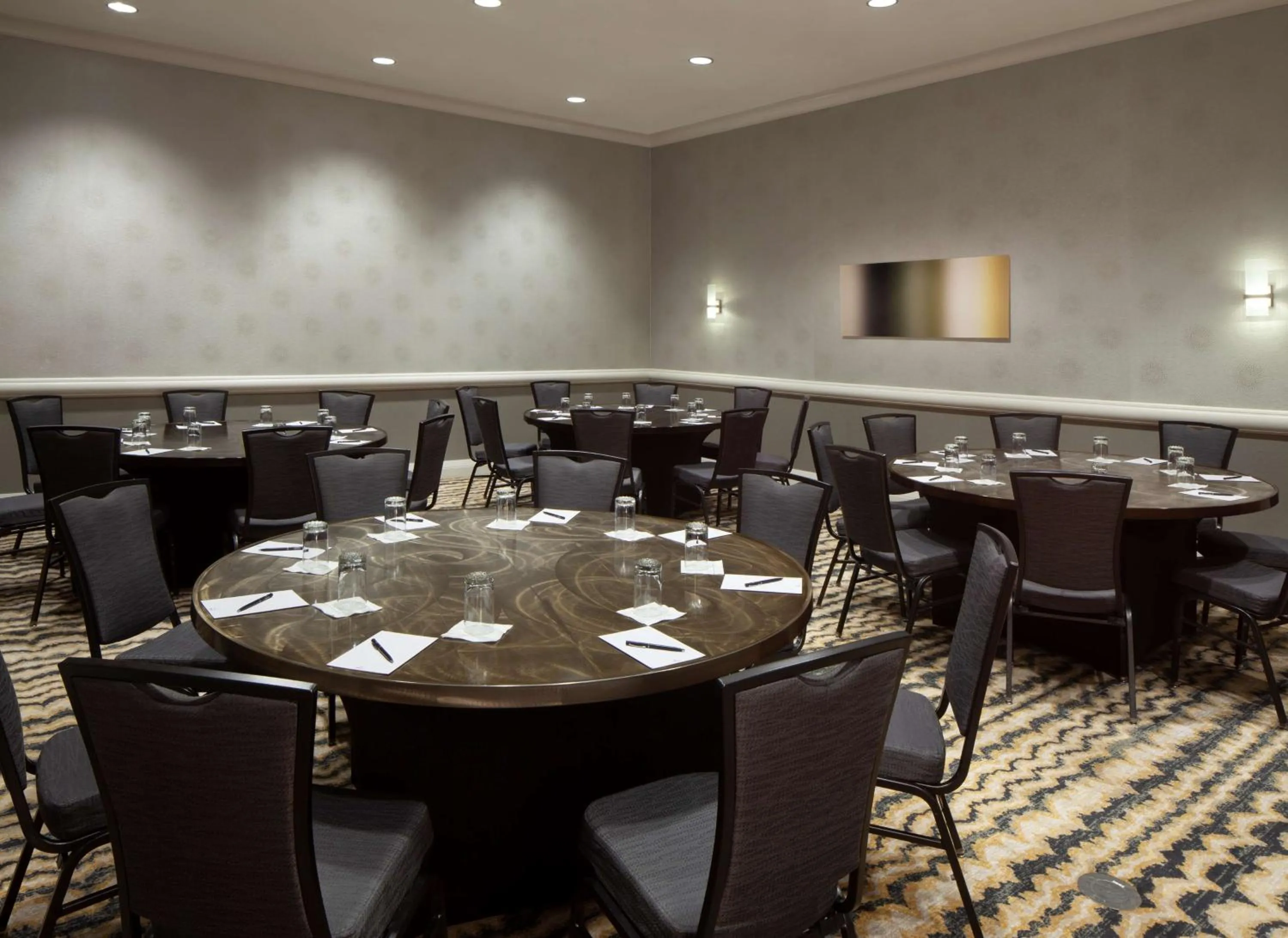 Meeting/conference room in Hilton Alexandria Old Town