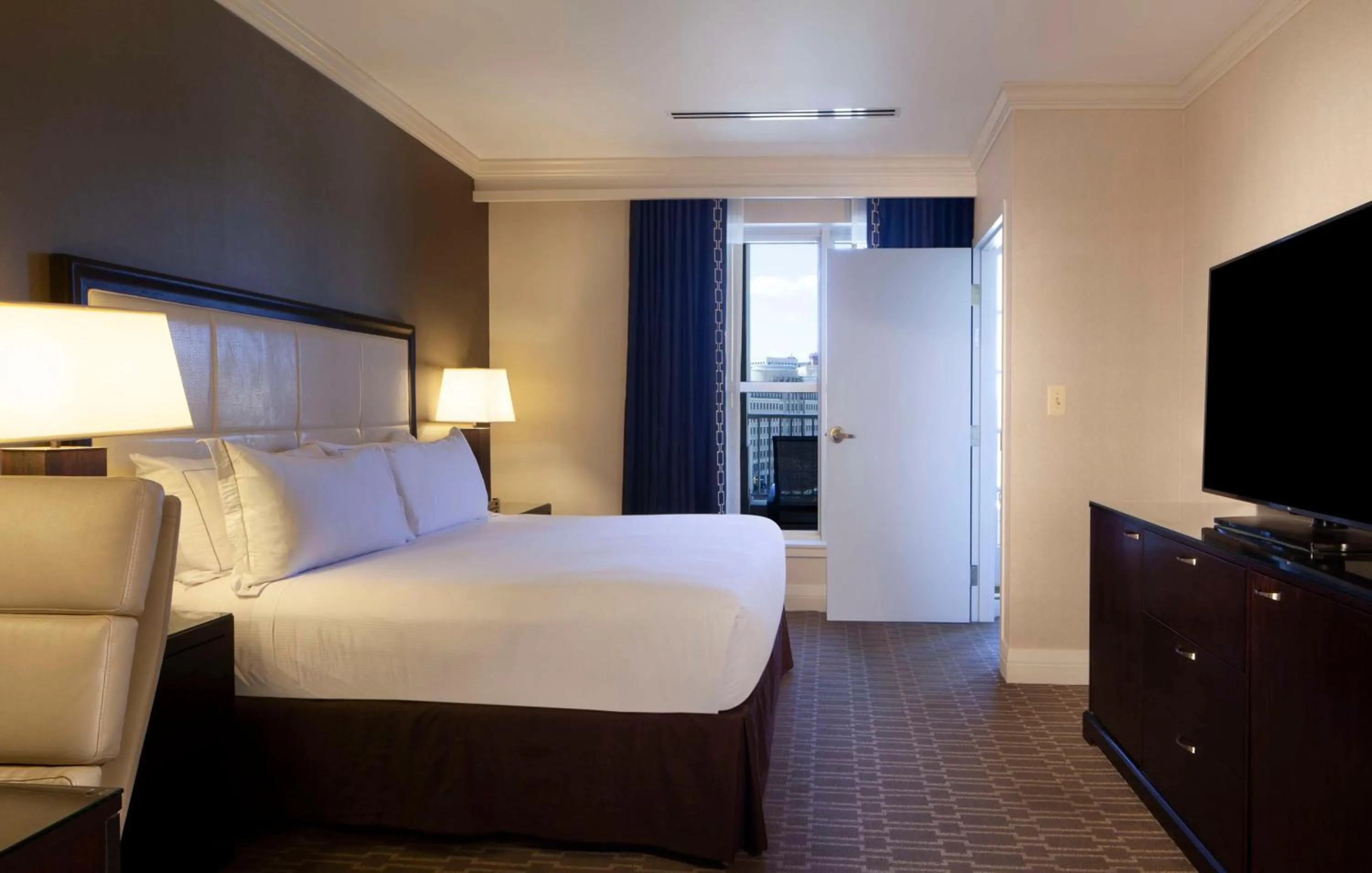 Bed in Hilton Alexandria Old Town