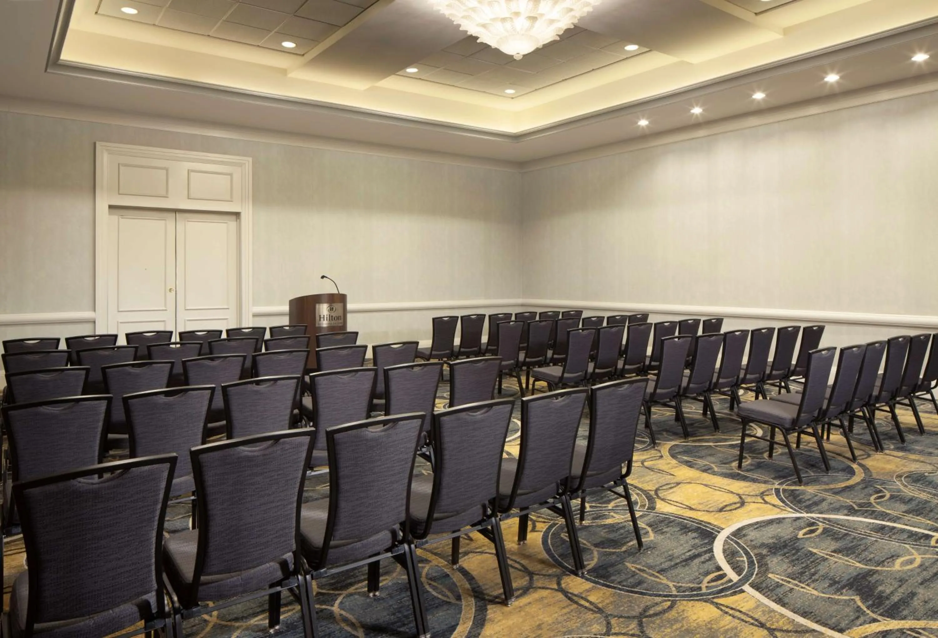 Meeting/conference room in Hilton Alexandria Old Town