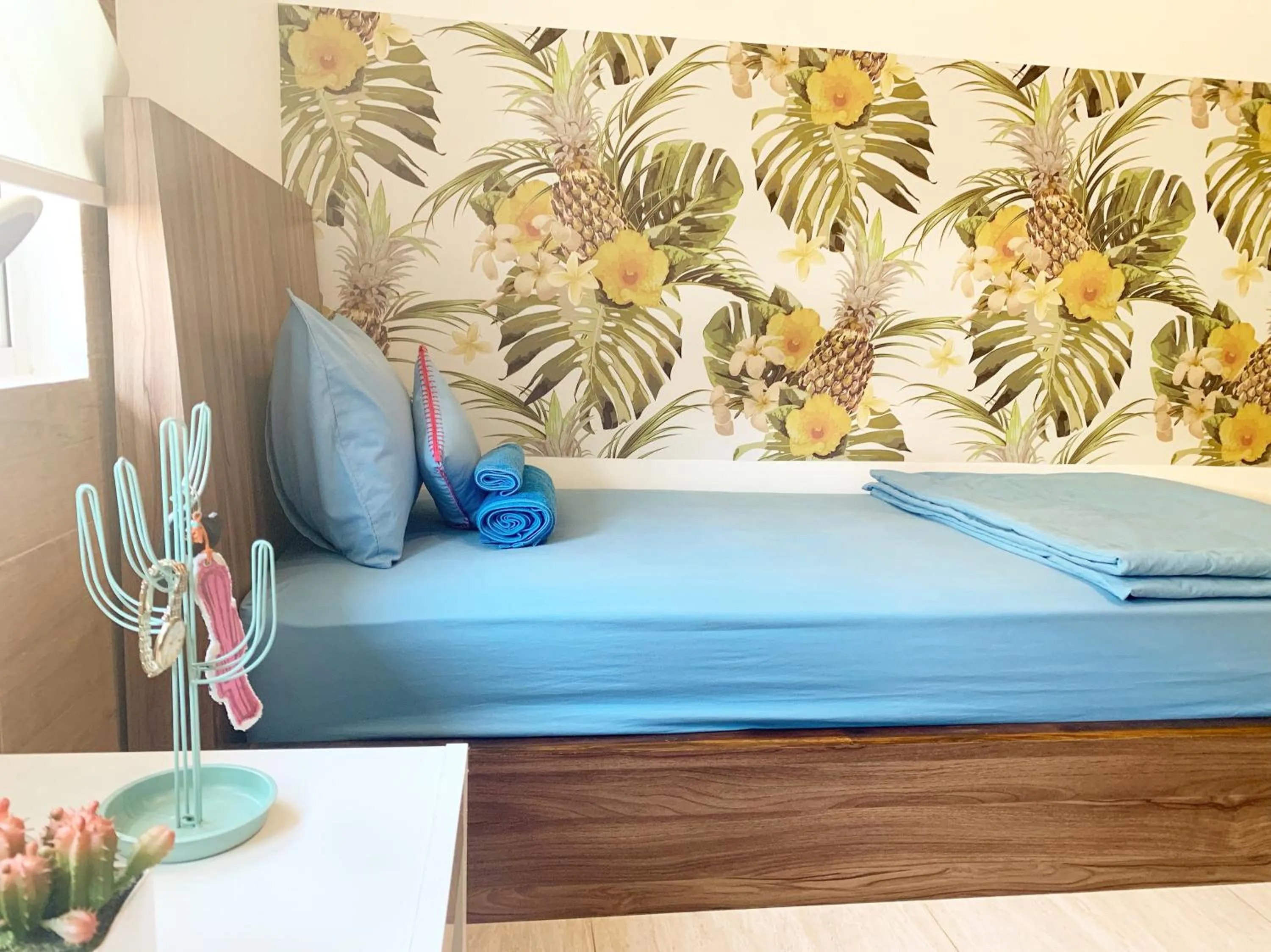 Bedroom, Bed in Beach Hut Hostel