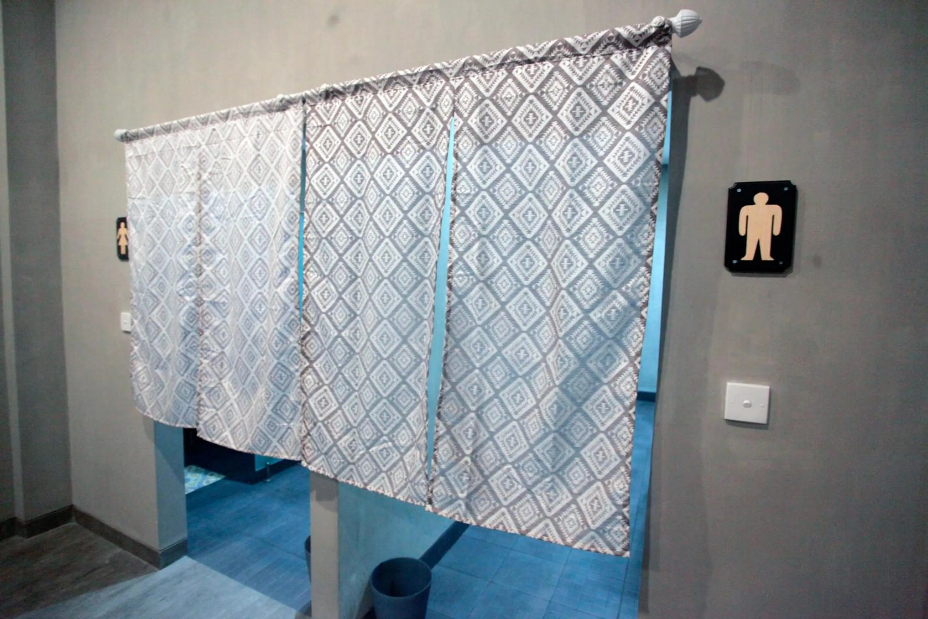 Bathroom in Beach Hut Hostel