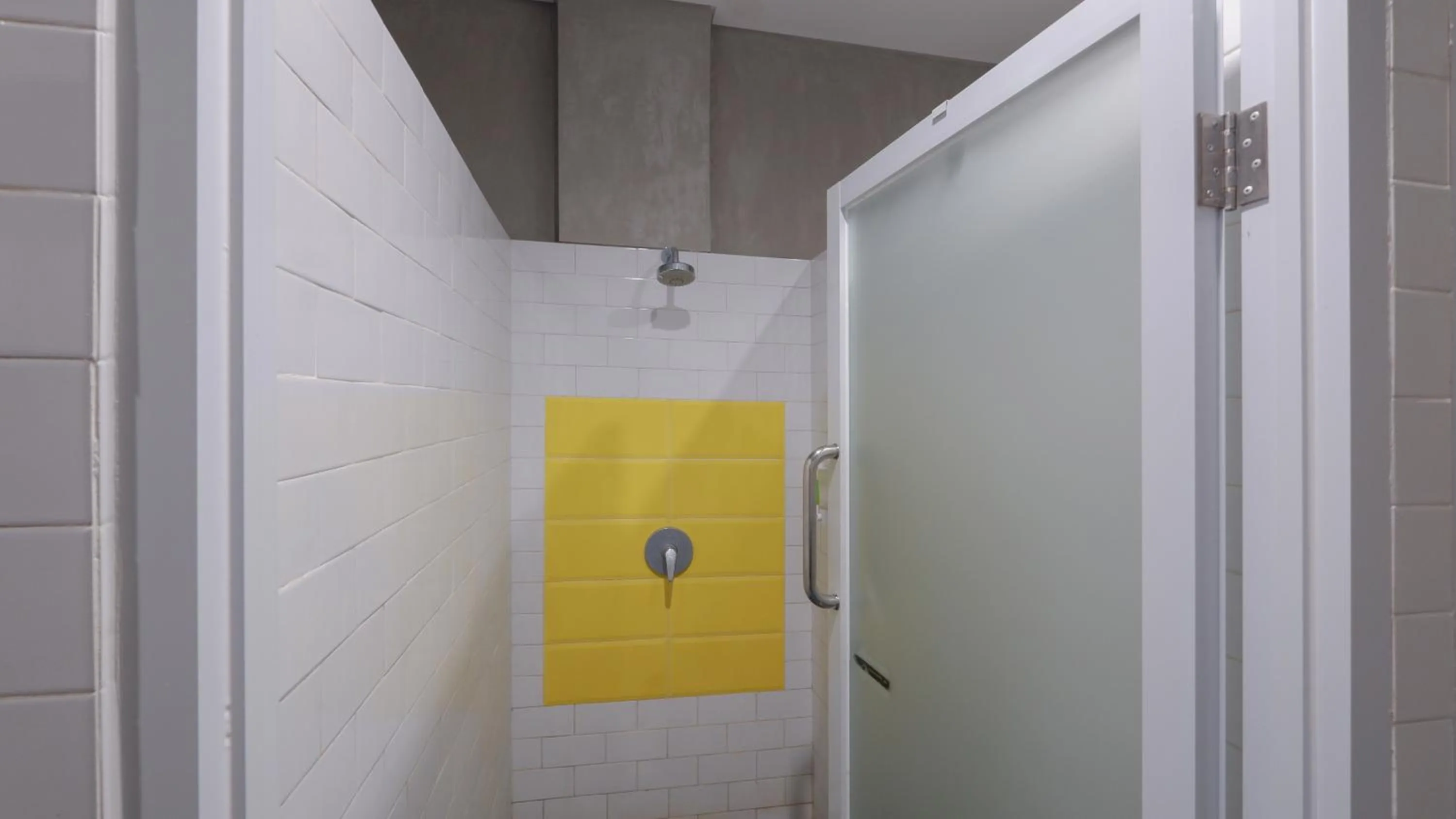 Shower in Beach Hut Hostel