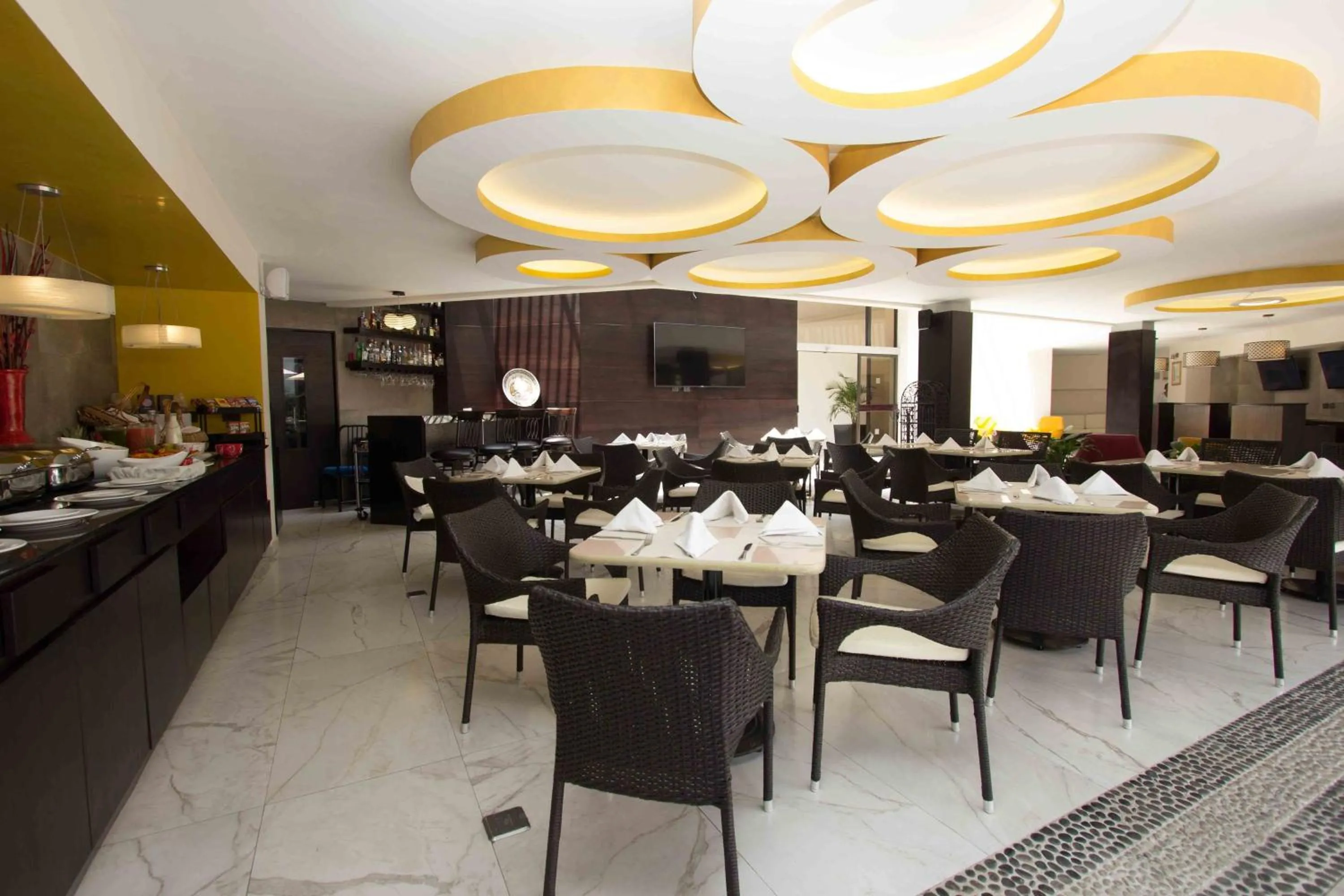 Restaurant/places to eat in Casa Francisco