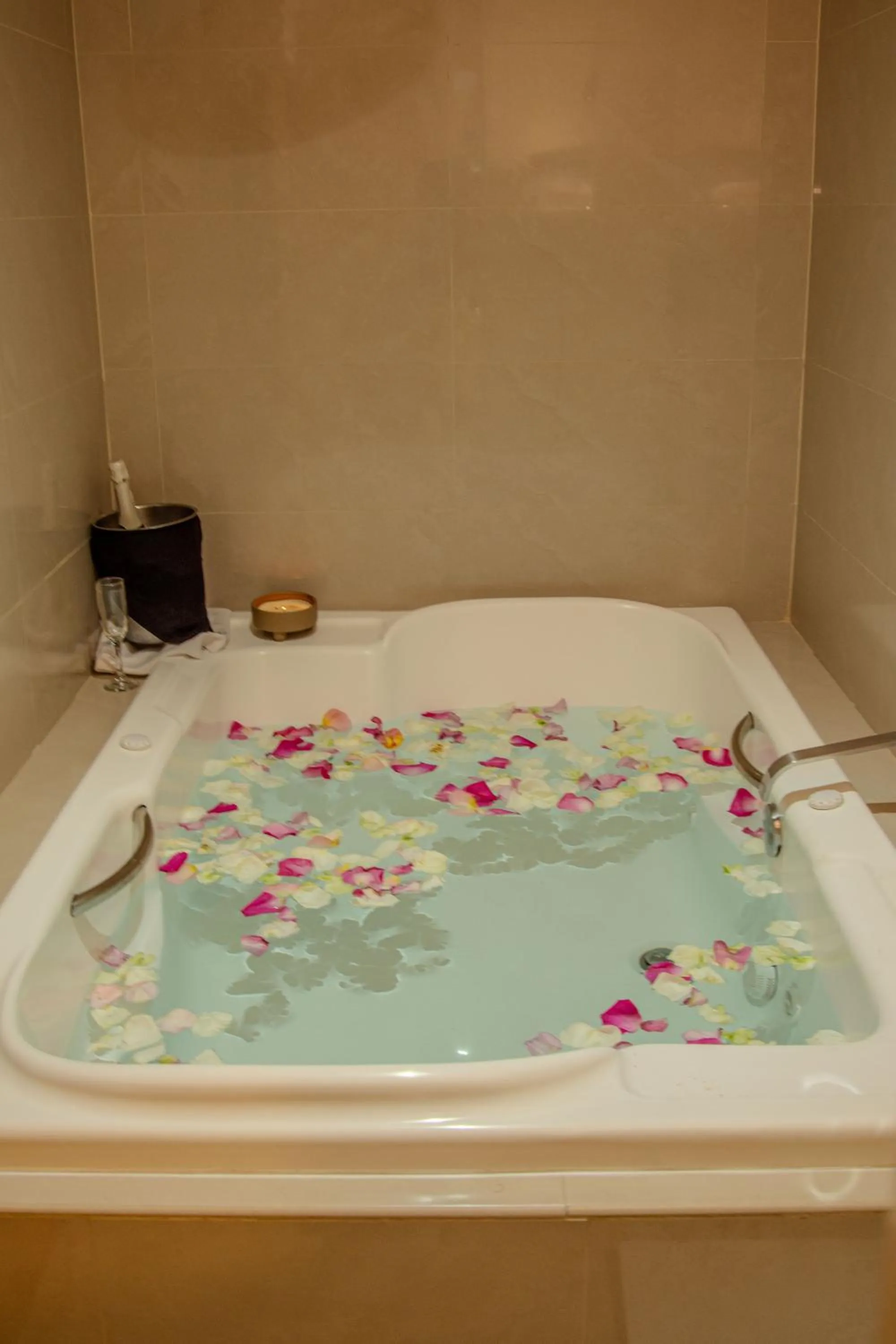 Hot Tub in Casa Francisco