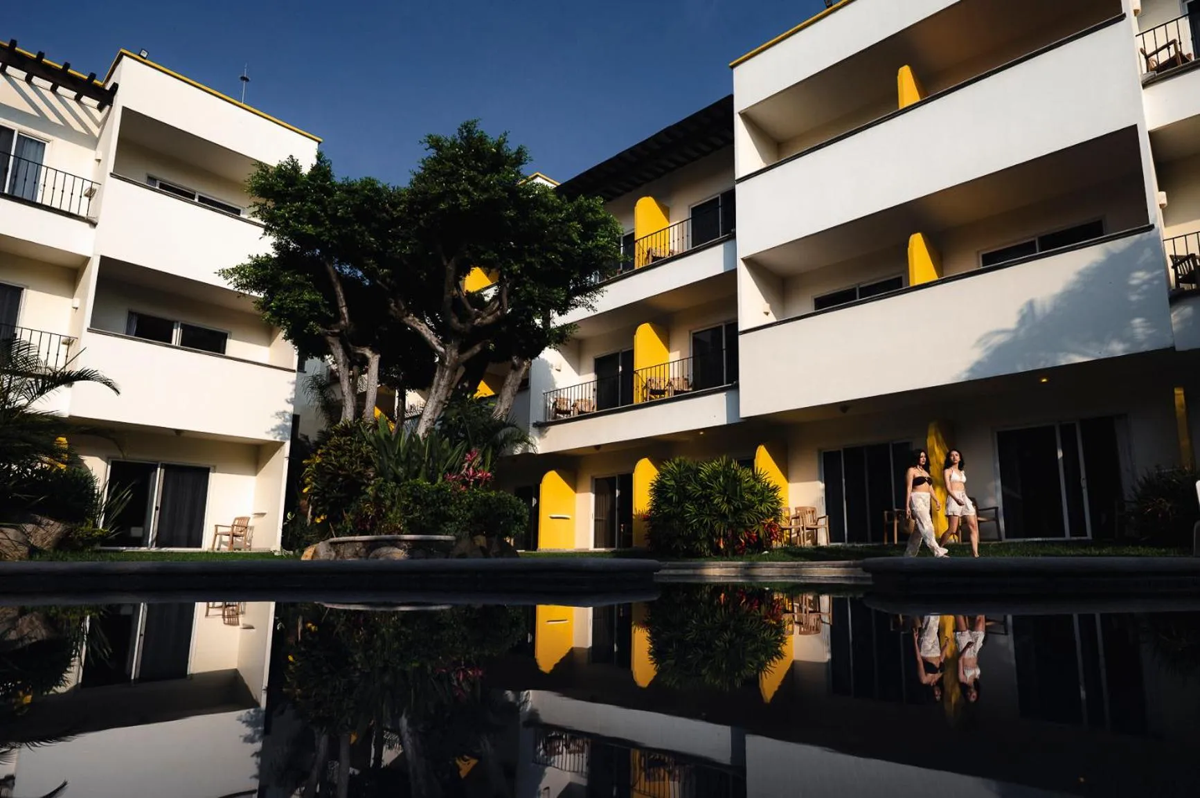 Property building in Casa Francisco