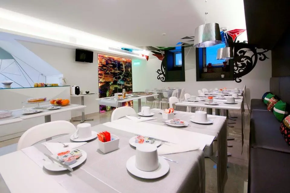 Breakfast in Hotel Magic