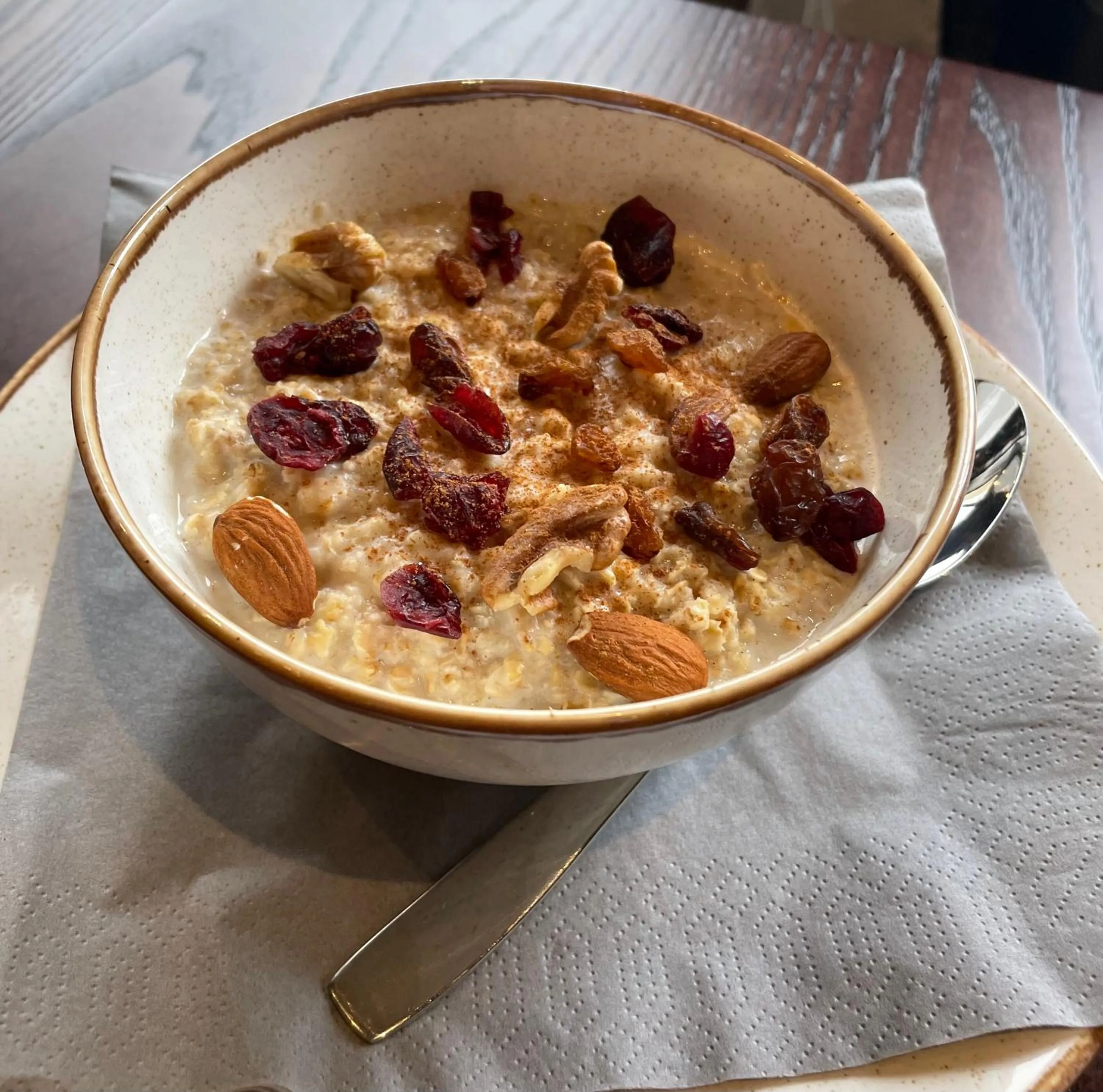 Food and drinks in The Ranald Hotel