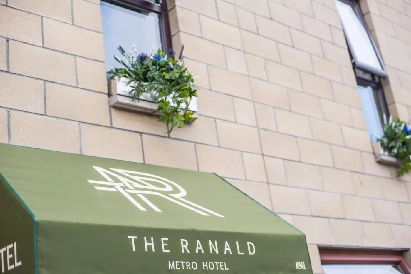 Facade/entrance in The Ranald Hotel