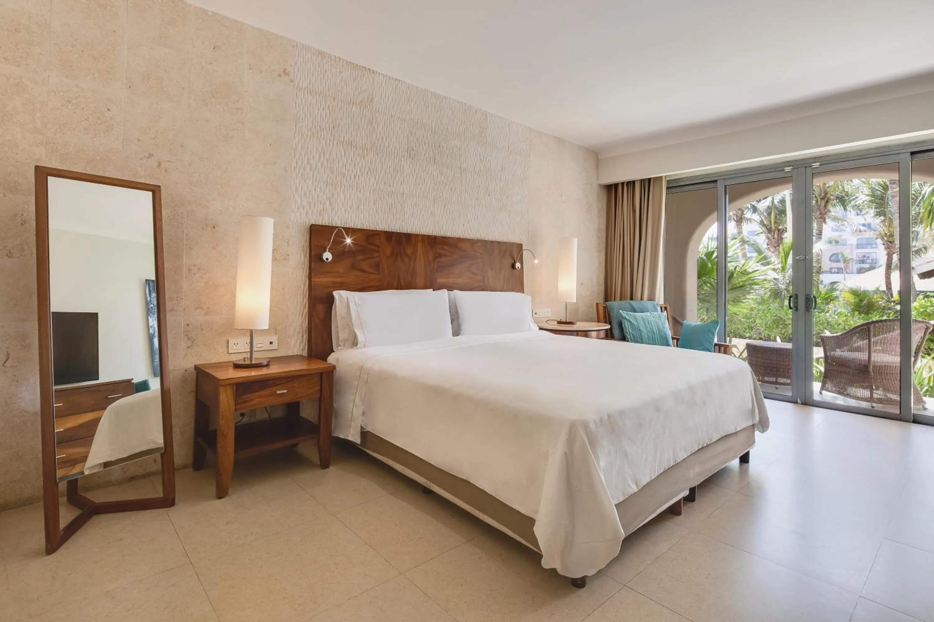 Garden view, Bed in Fiesta Americana Condesa Cancun - All Inclusive