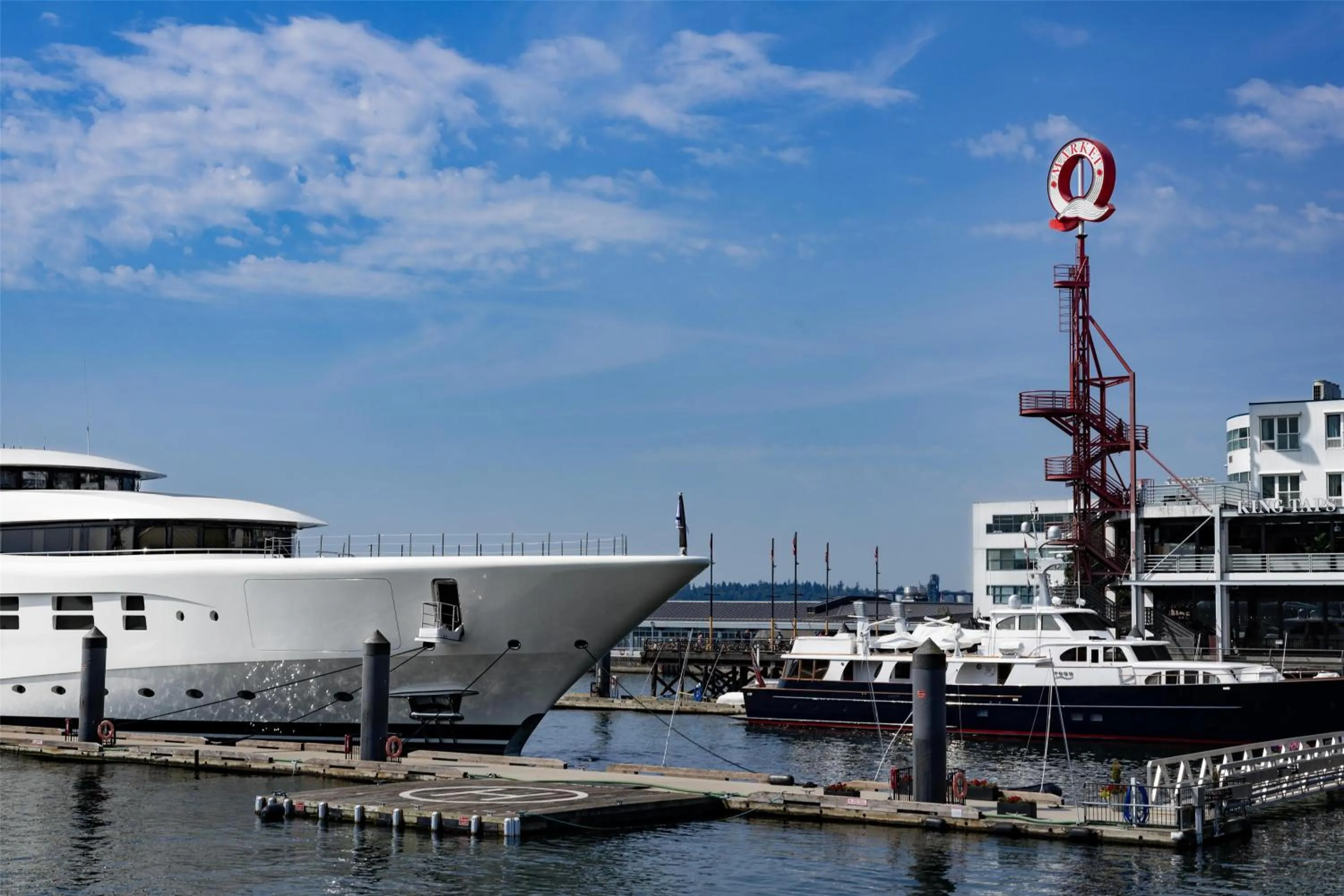 Property building in Coast Lonsdale Quay Hotel