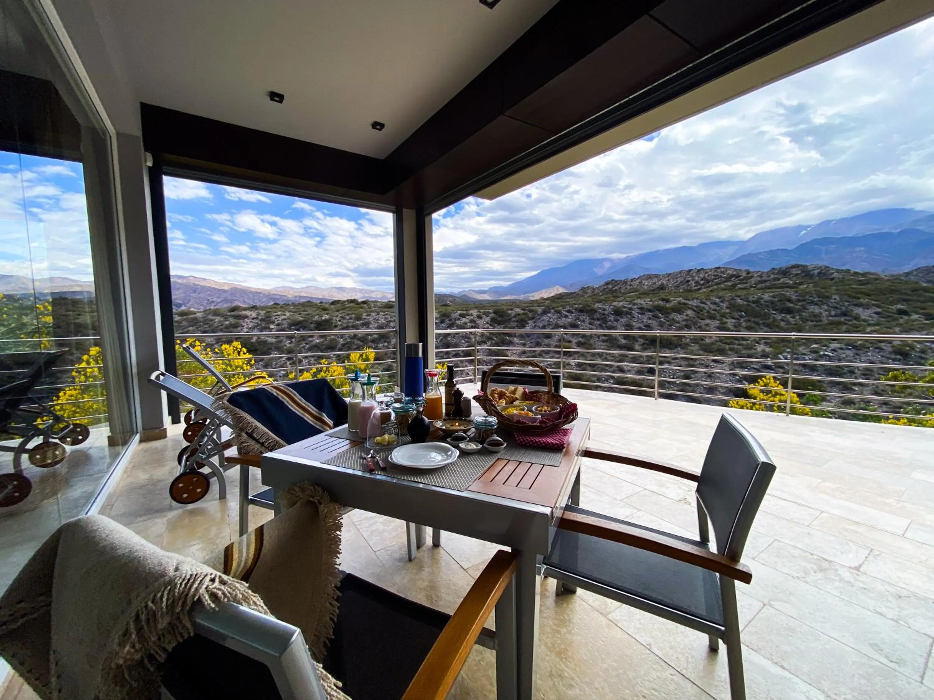 Balcony/Terrace in El Carmelo Mountain Lodge