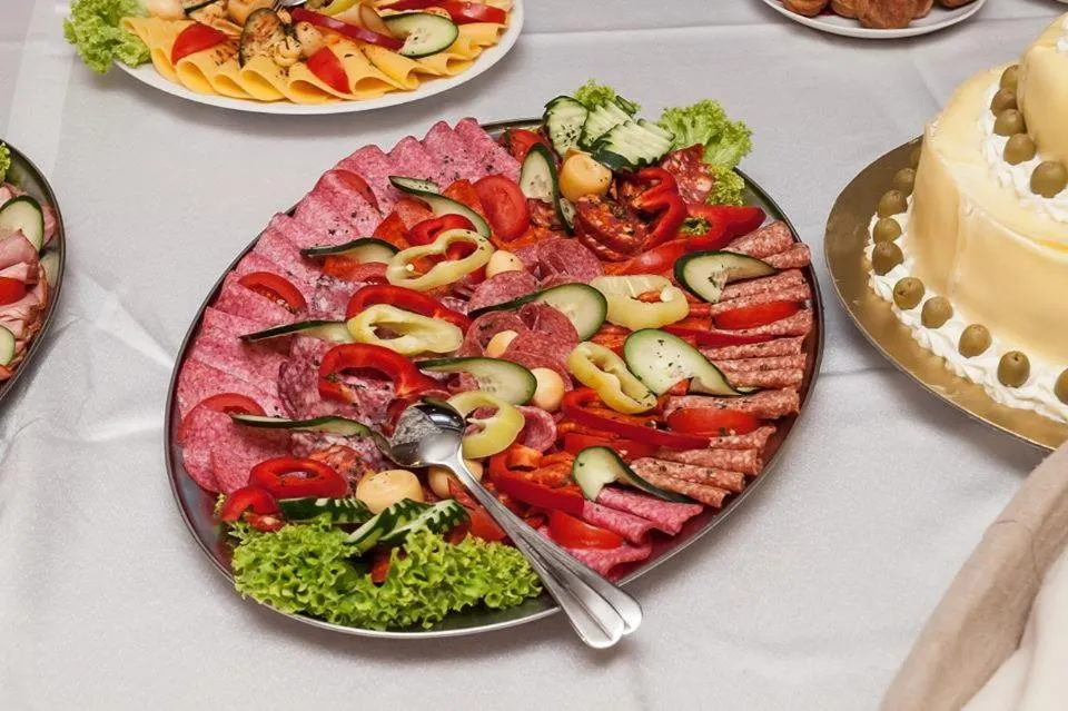 Restaurant/places to eat in Mlyn Penzion & Wellness