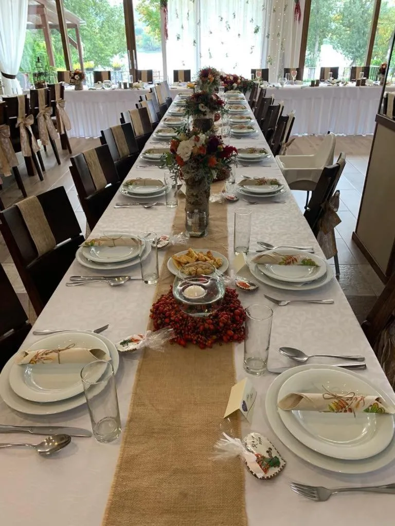 Restaurant/places to eat in Mlyn Penzion & Wellness