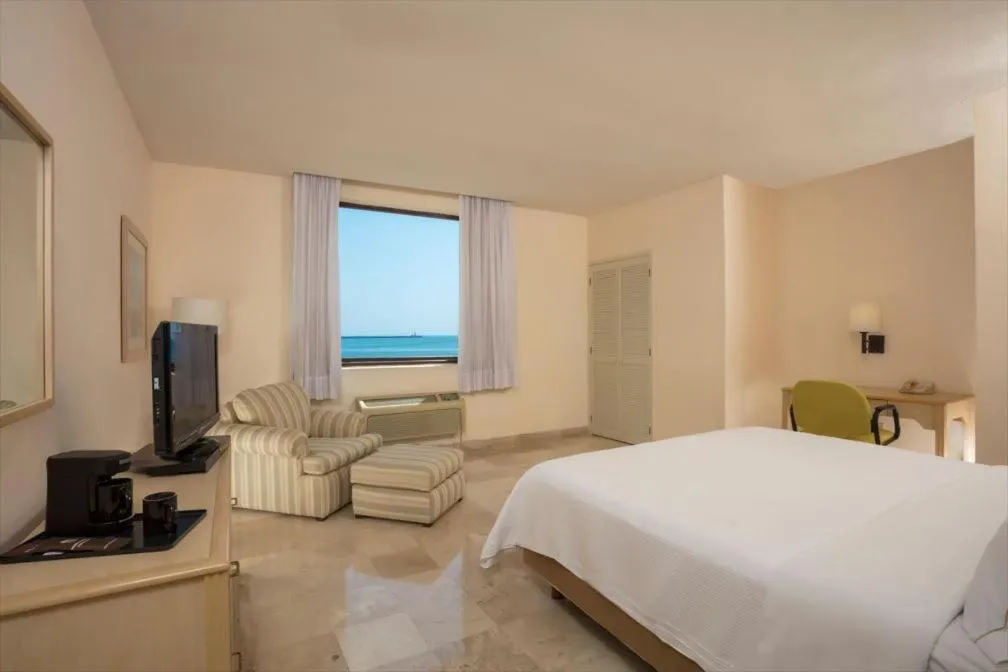 Bed in Fiesta Inn Veracruz Malecon