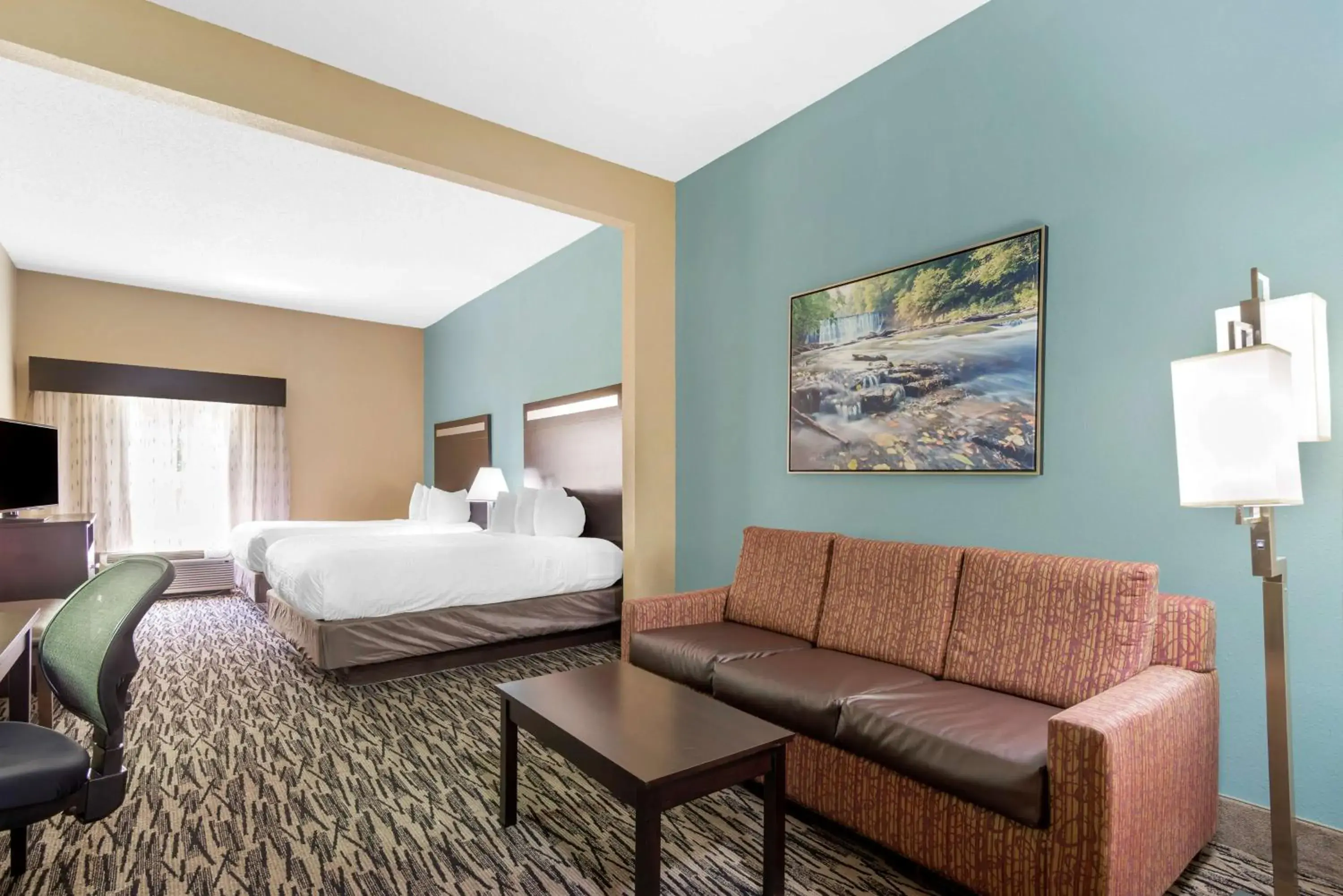 King Room with Bath Tub, Grab Bar and Sofa - Disability Access/Non-Smoking in Best Western Plus McDonough Inn & Suites King Room with Bath Tub, Grab Bar and Sofa - Disability Access/Non-Smoking in Best Western Plus McDonough Inn & Suites