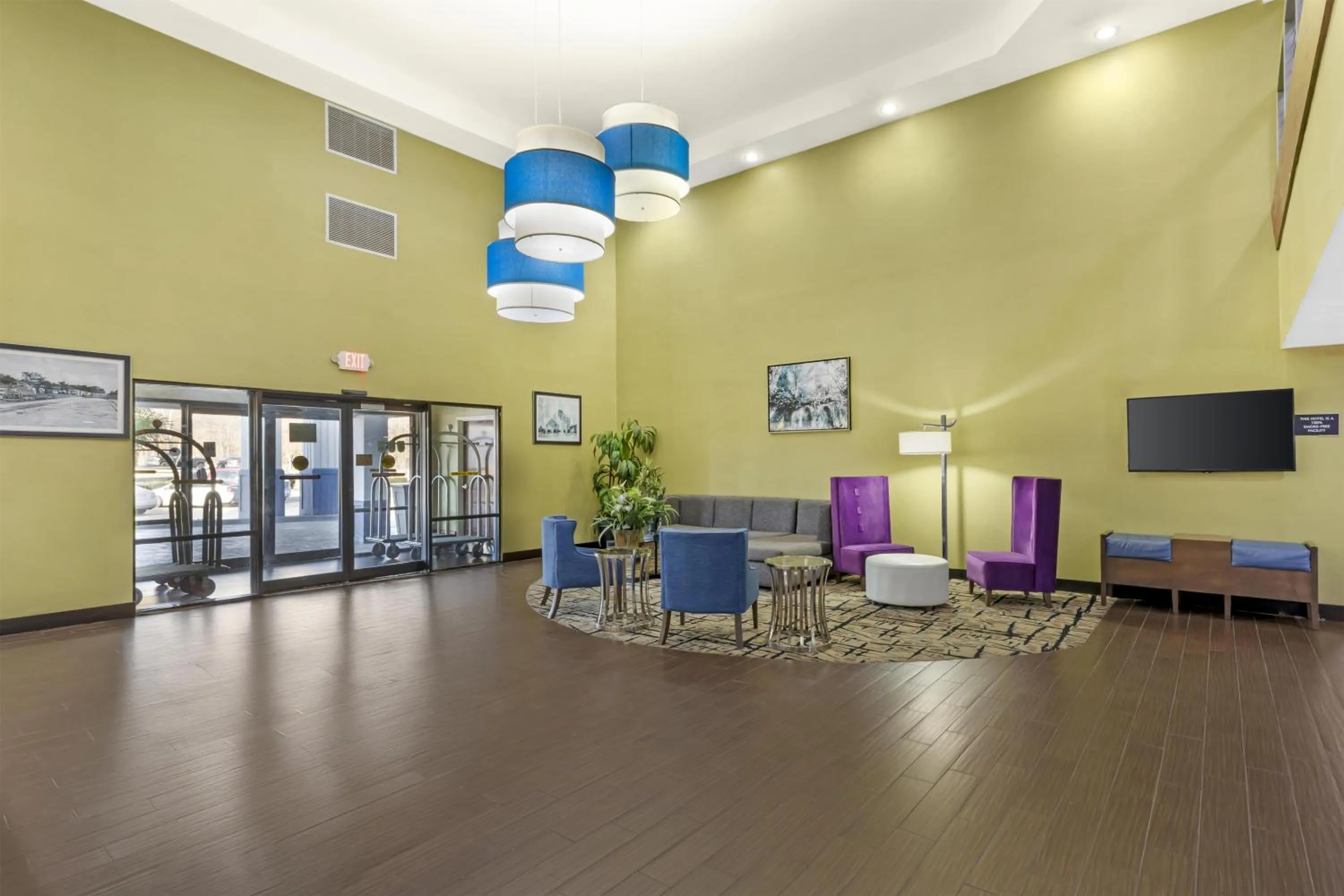 Lobby or reception in Best Western Plus McDonough Inn & Suites