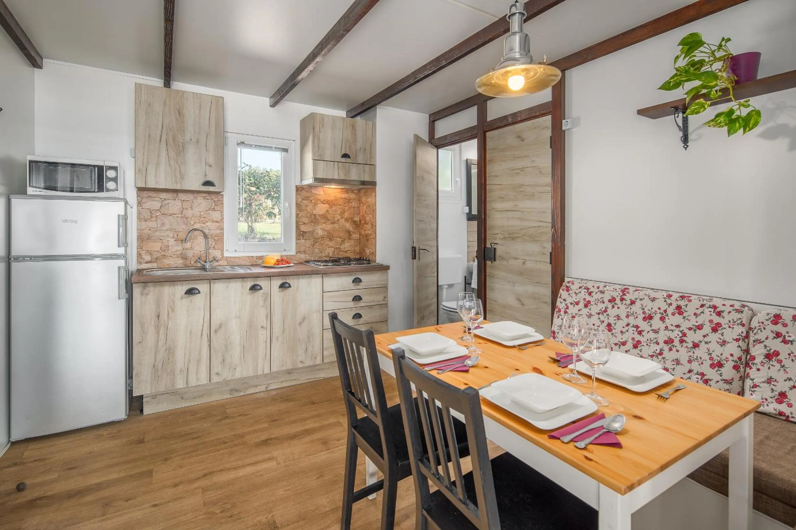 Kitchen or kitchenette in Camping Homes Mon Perin