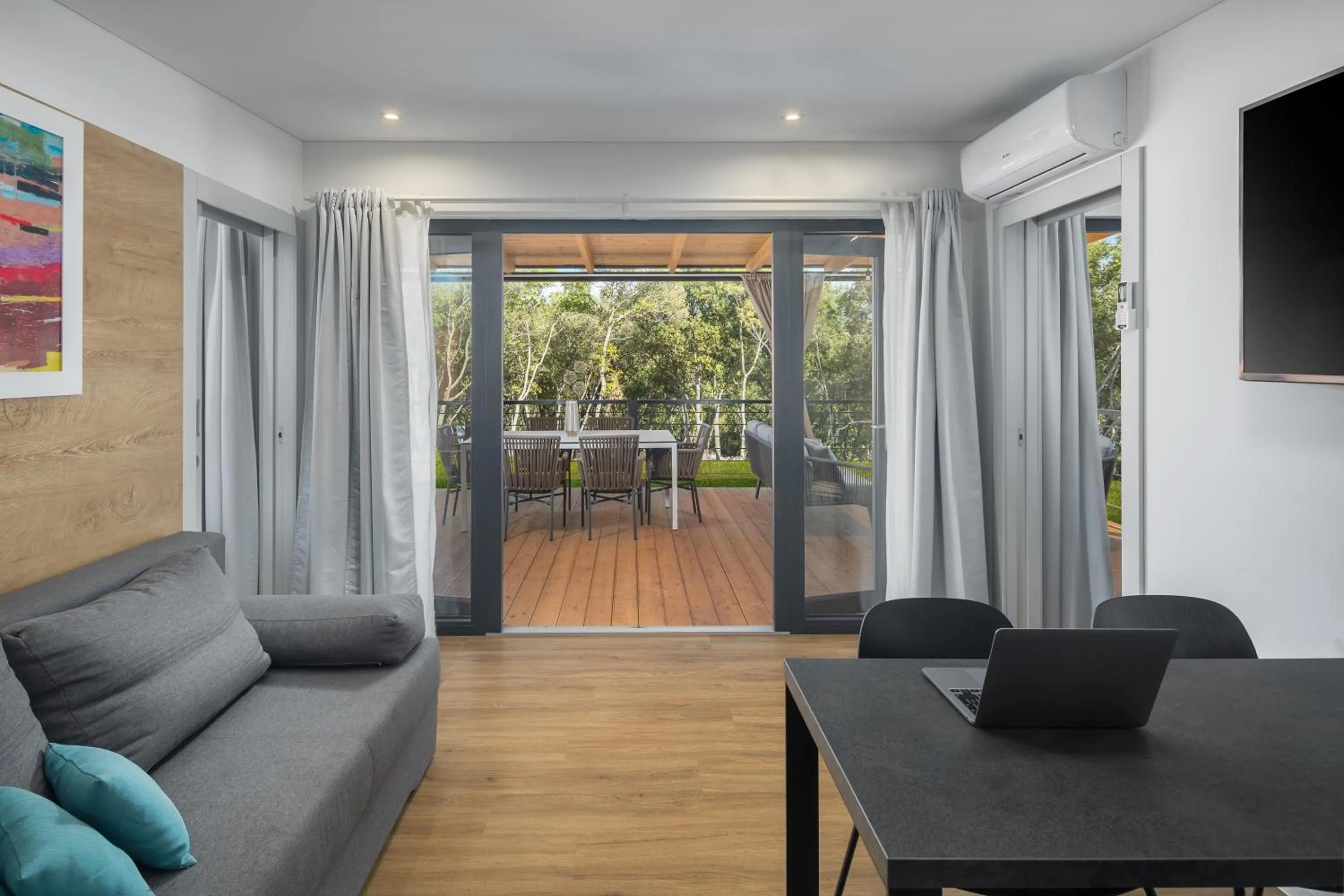 TV and multimedia in Camping Homes Mon Perin