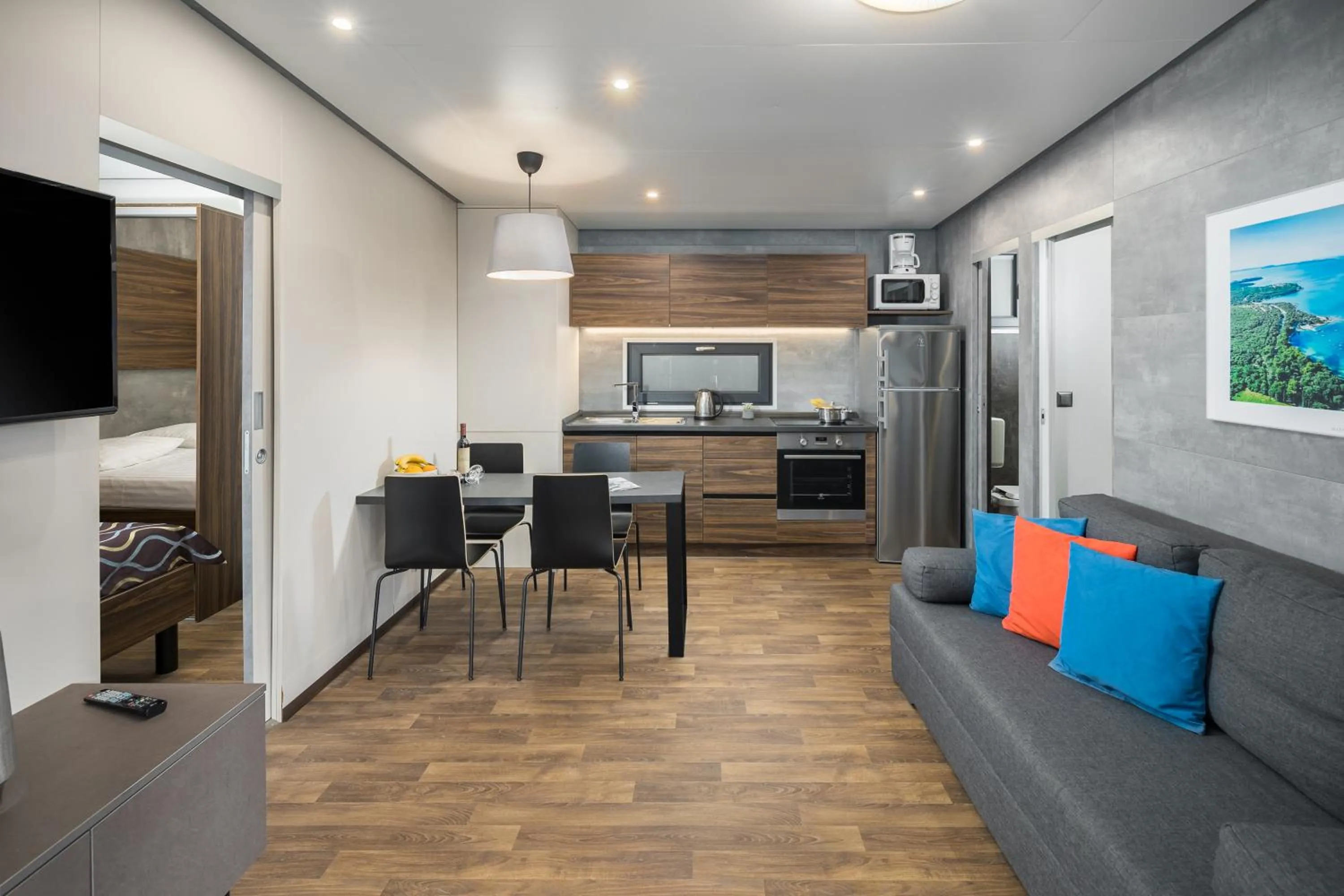 TV and multimedia in Camping Homes Mon Perin